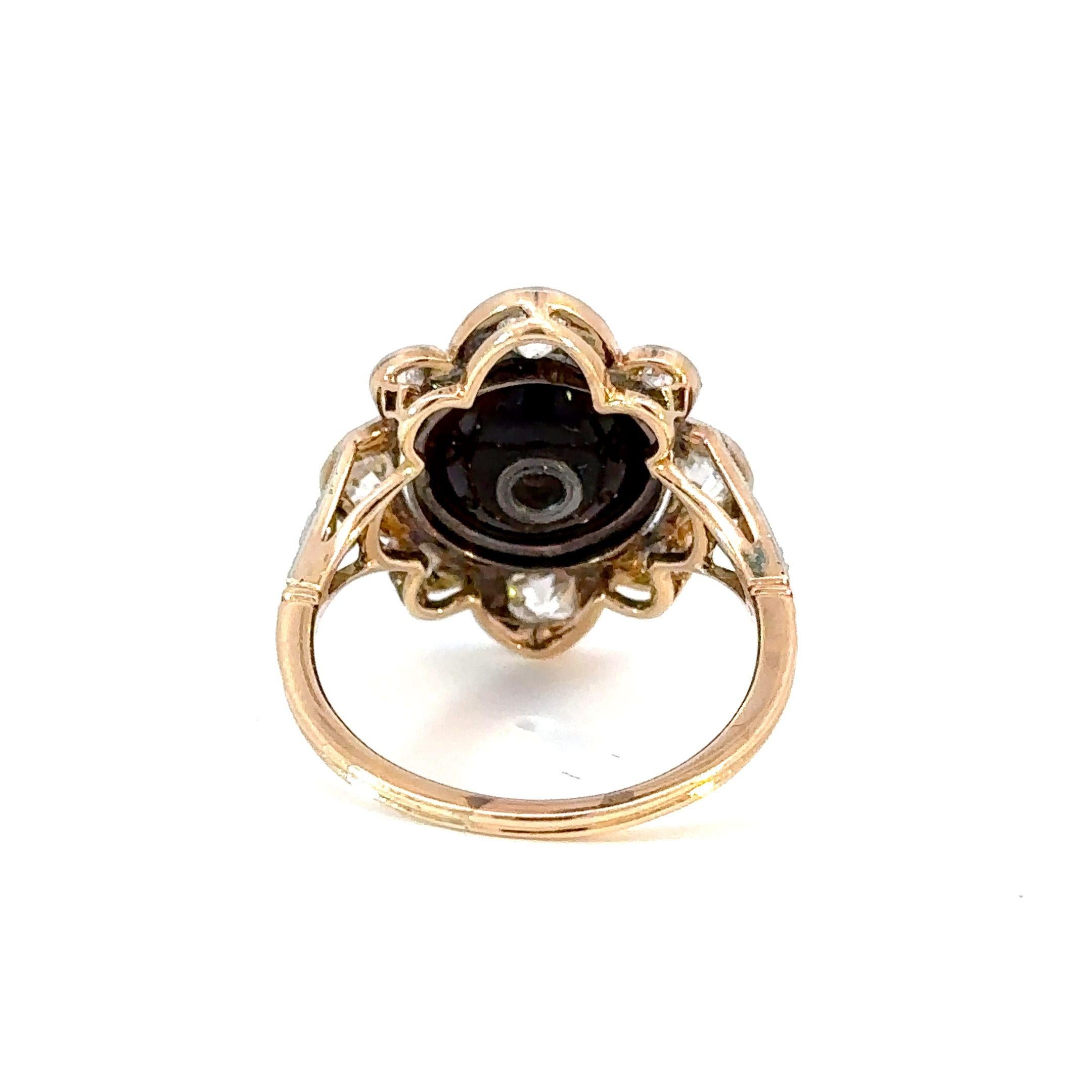 Victorien tardif Bague ancienne de la fin de l'époque victorienne en onyx et diamants - Platine et or 18K en vente