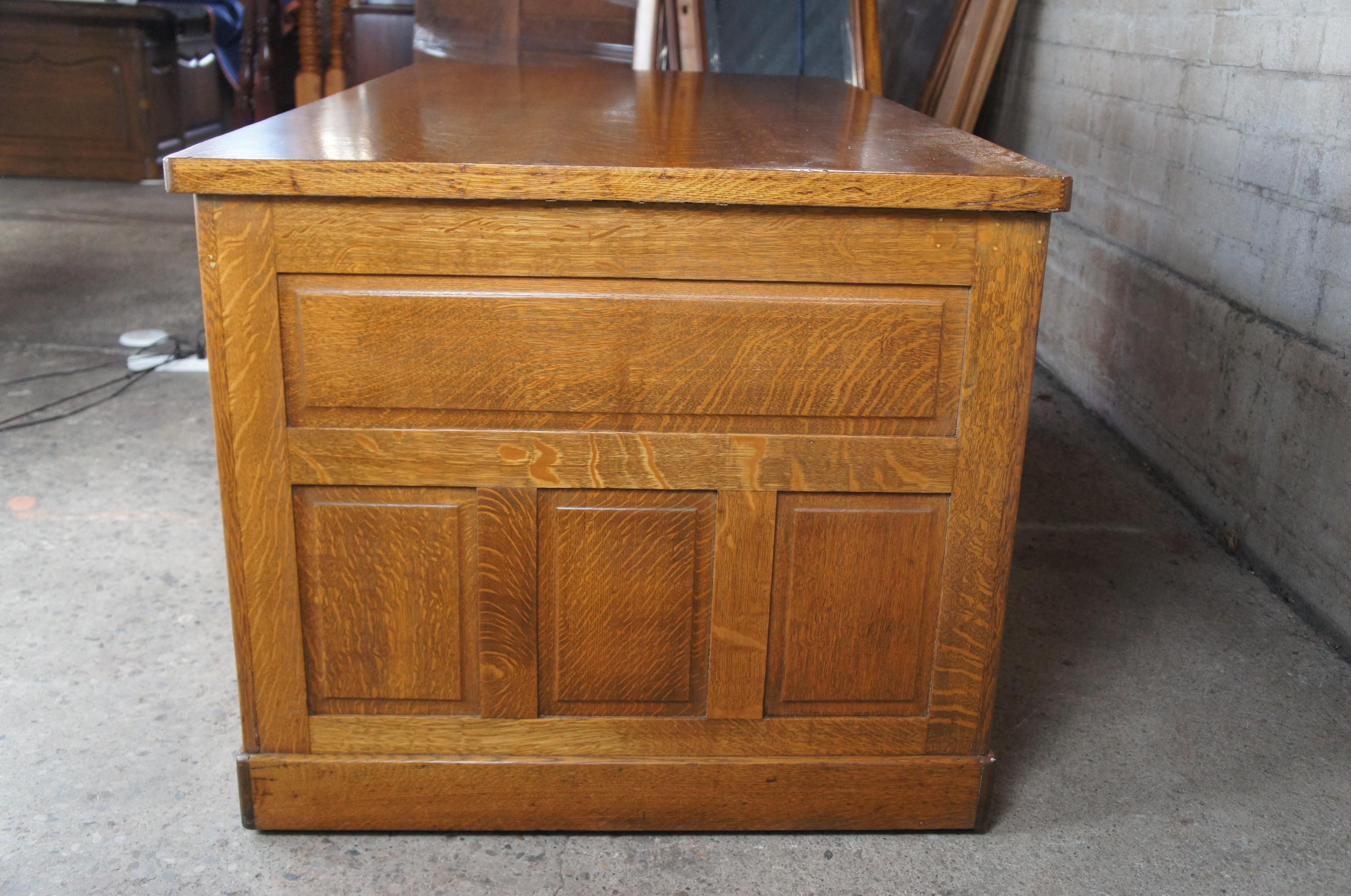 Antique Late Victorian Quartersawn Oak Executive Kneehole Library Writing Desk 7