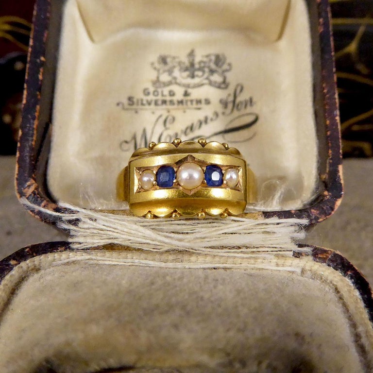 Antique Late Victorian Sapphire and Pearl Five Stone Ring in 15ct Yellow Gold For Sale 5