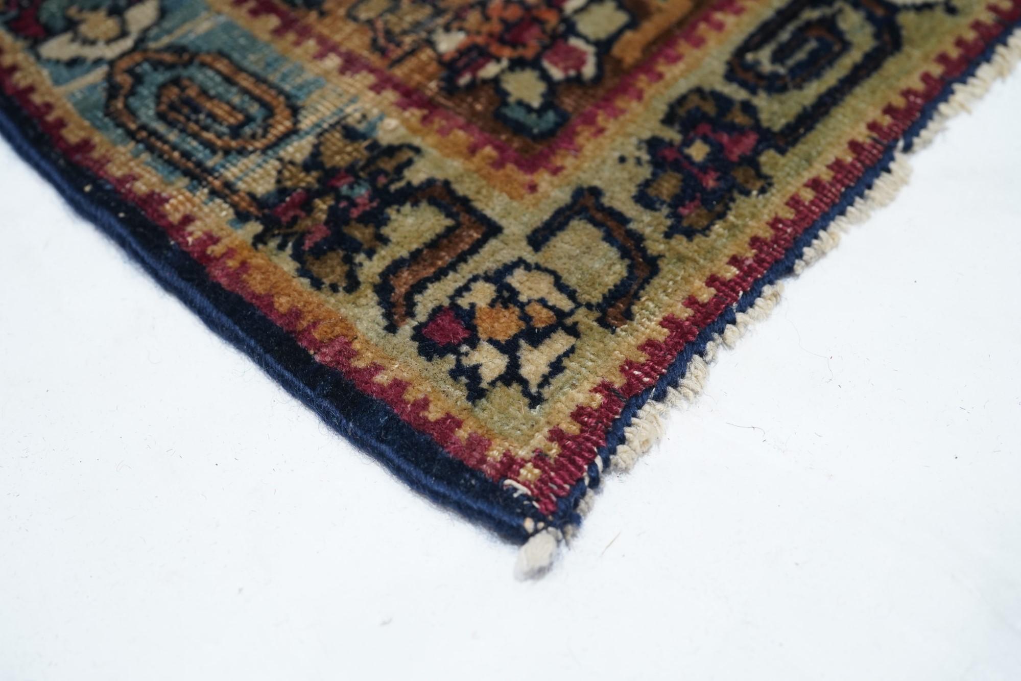 Antique Lavar Kerman Rug In Good Condition For Sale In New York, NY