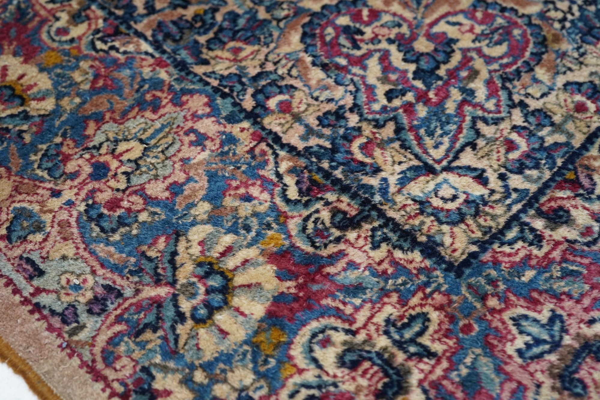 Antique Lavar Kerman Rug 3'11'' x 5'10'' In Excellent Condition For Sale In New York, NY
