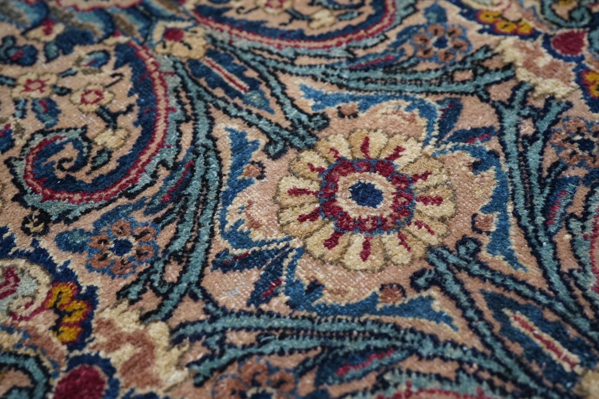 Early 20th Century Antique Lavar Kerman Rug 3'11'' x 5'10'' For Sale