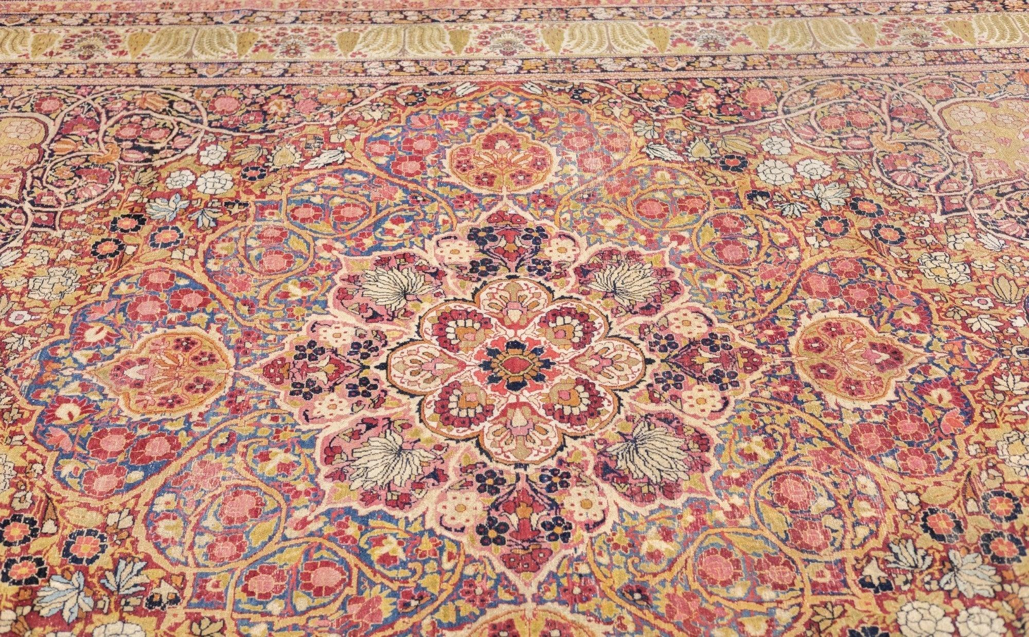 Antiker Lavar Kerman-Teppich 8'9'' x 11'9'' (Persisch) im Angebot