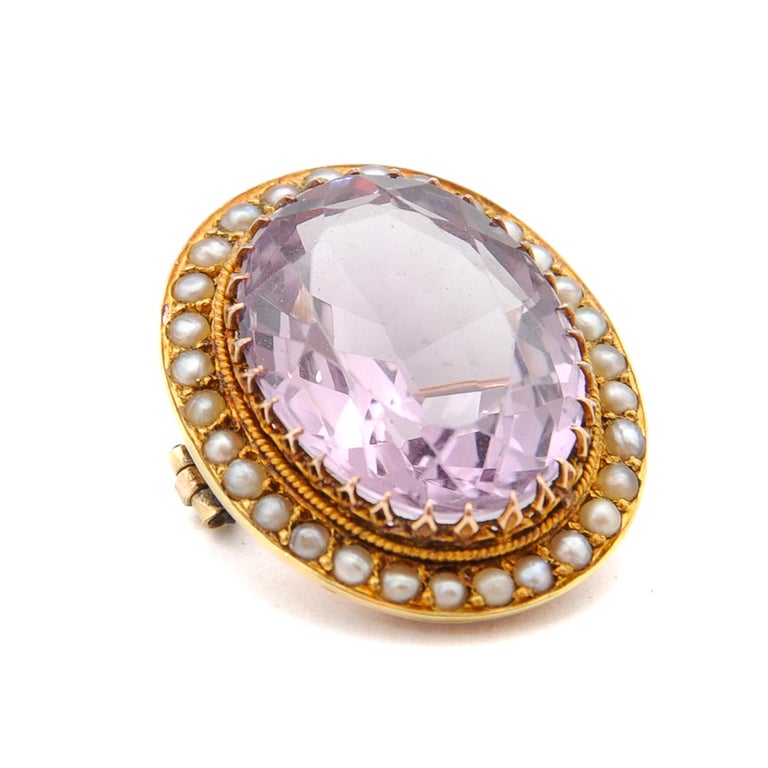 Victorian 19th Century Lavender Amethyst and Seed Pearl 14K Gold Brooch For Sale