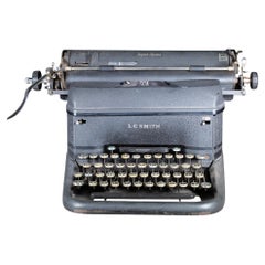Antique LC Smith & Corona Super Speed Typewriter c.1942