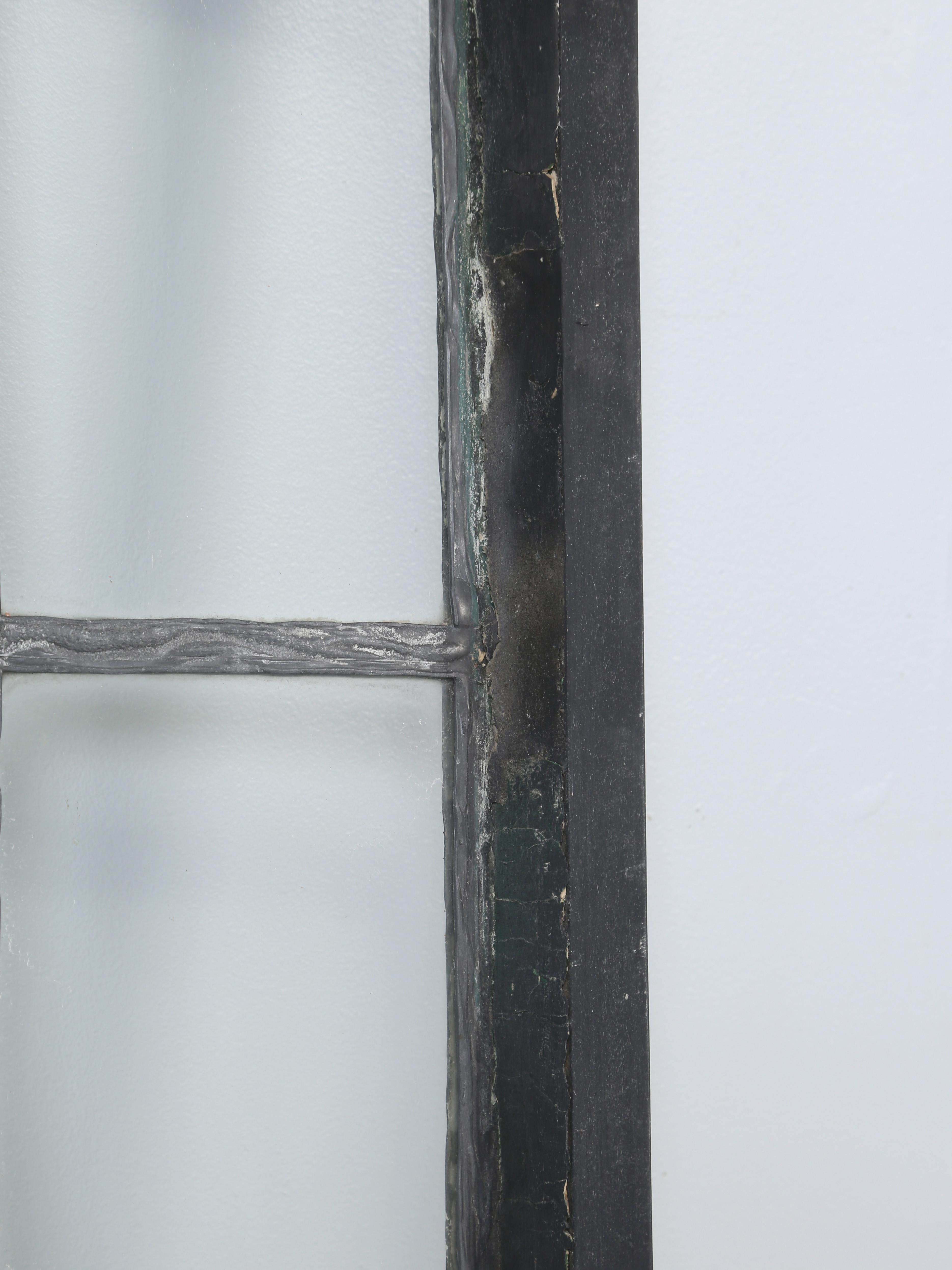 Antikes Bleiglasfenster in Stahlrahmen gut konstruiert, ca. 1920er Jahre (Frühes 20. Jahrhundert) im Angebot