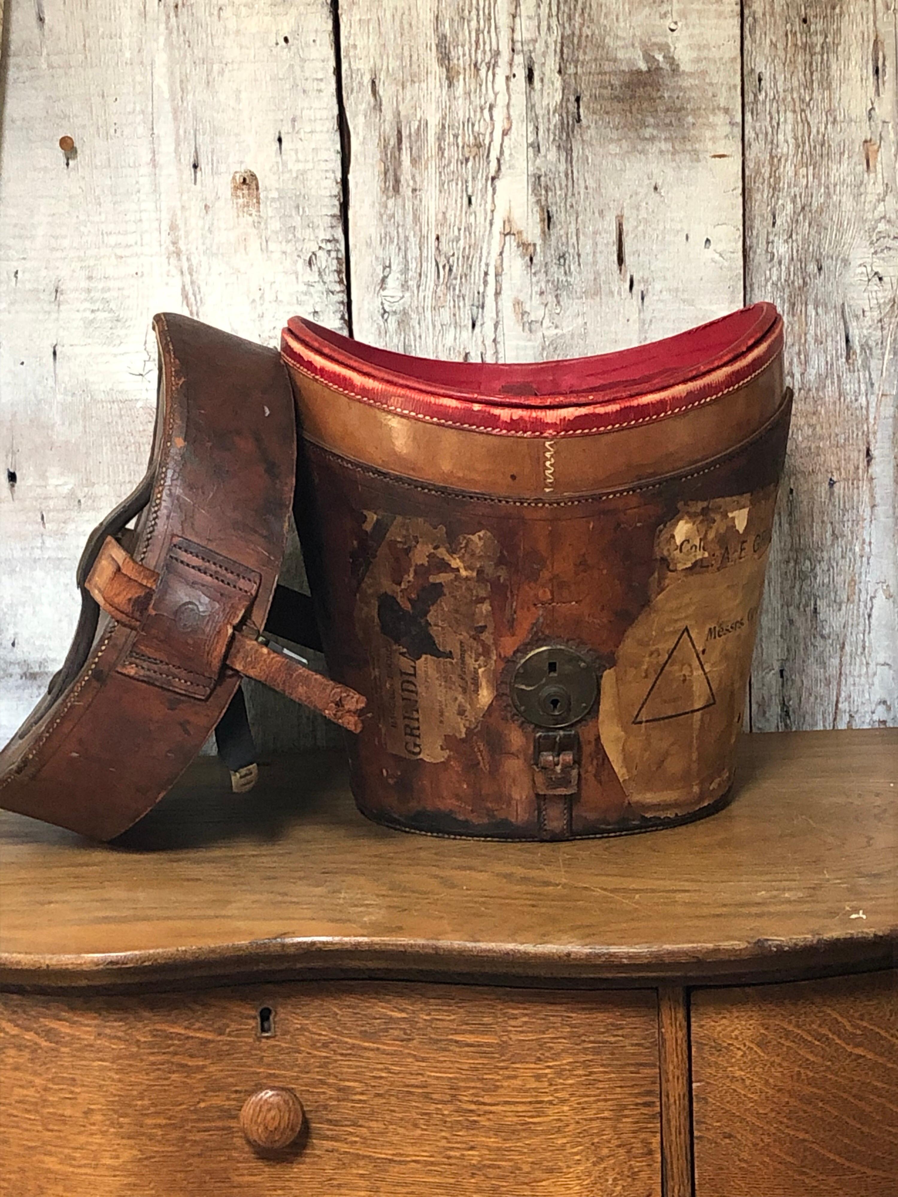 Antique Leather AN & CSL Triple Hat Box with Travel Stamps, Satin Lined, 1880s For Sale 5