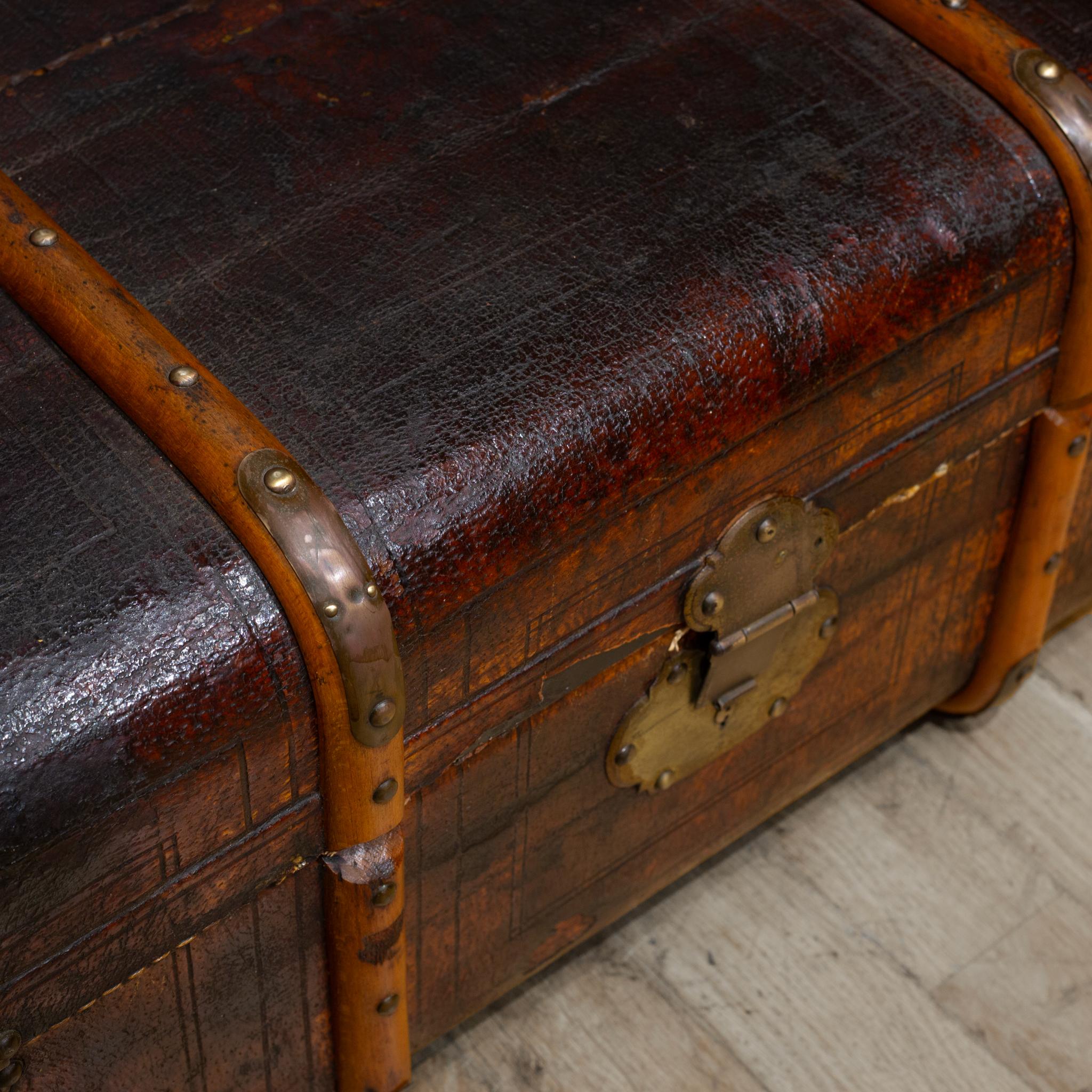 Antique Leather and Brass Steamer Trunk c.1880-1910 For Sale 1