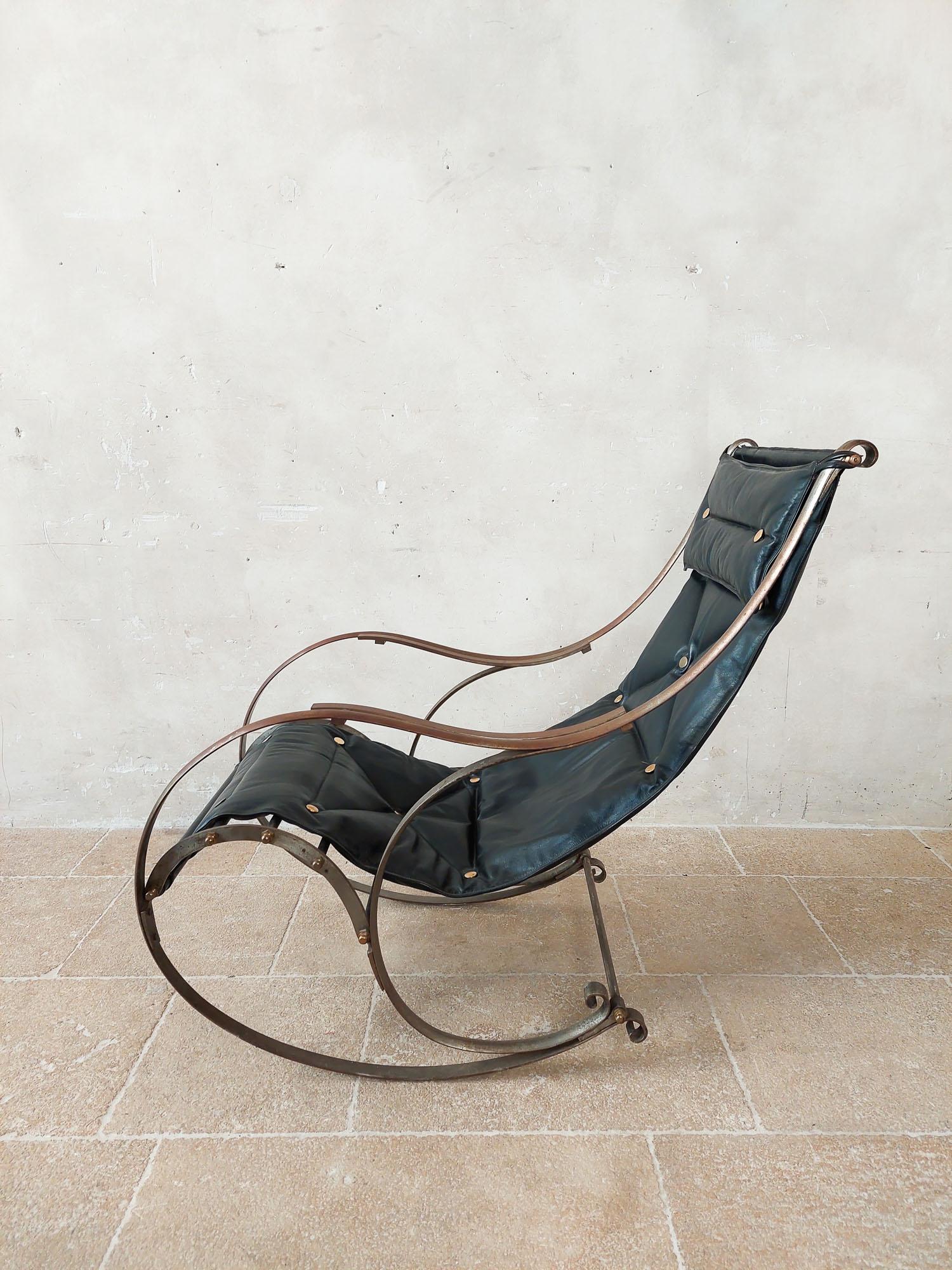 Antique leather and iron rocking chair by P. Cooper for R.W. Winfield, ca. 1850 For Sale 2