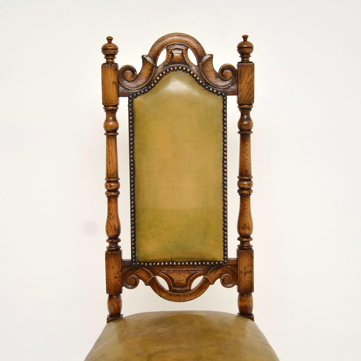 Antiker Beistell-/Schreibtischstuhl aus Leder und Eiche (Frühes 20. Jahrhundert) im Angebot