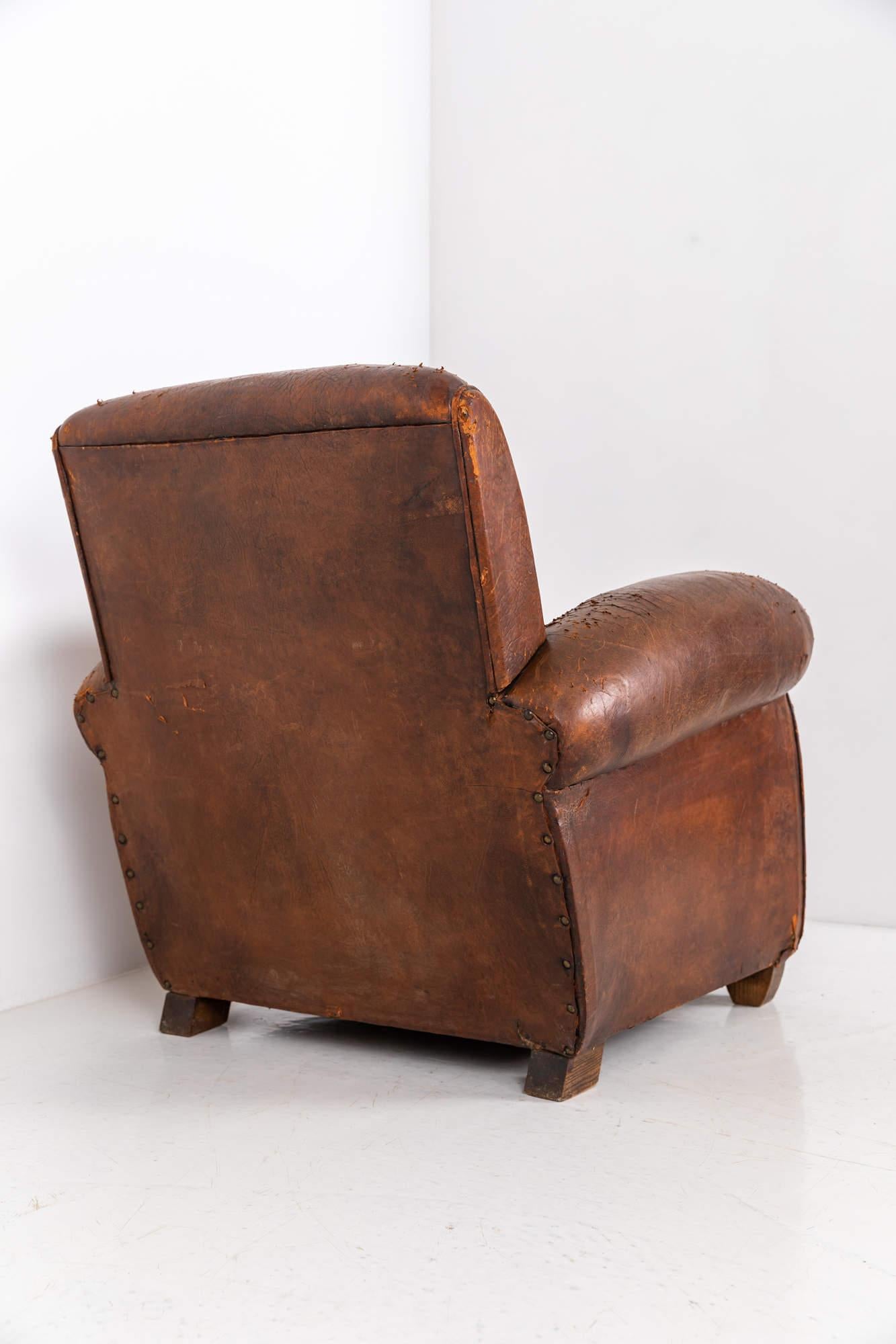 Antique Leather Art Deco Club Chair Country House Armchair, circa 1930 For Sale 4