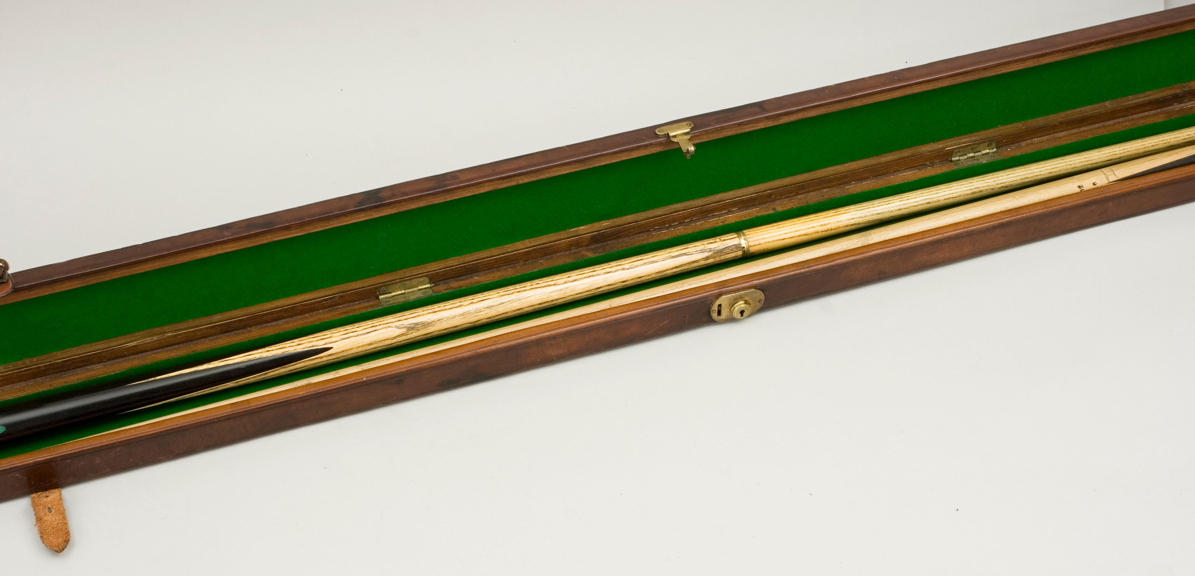 Antique Leather Billiard, Snooker Cue Case with Brass Fittings 6