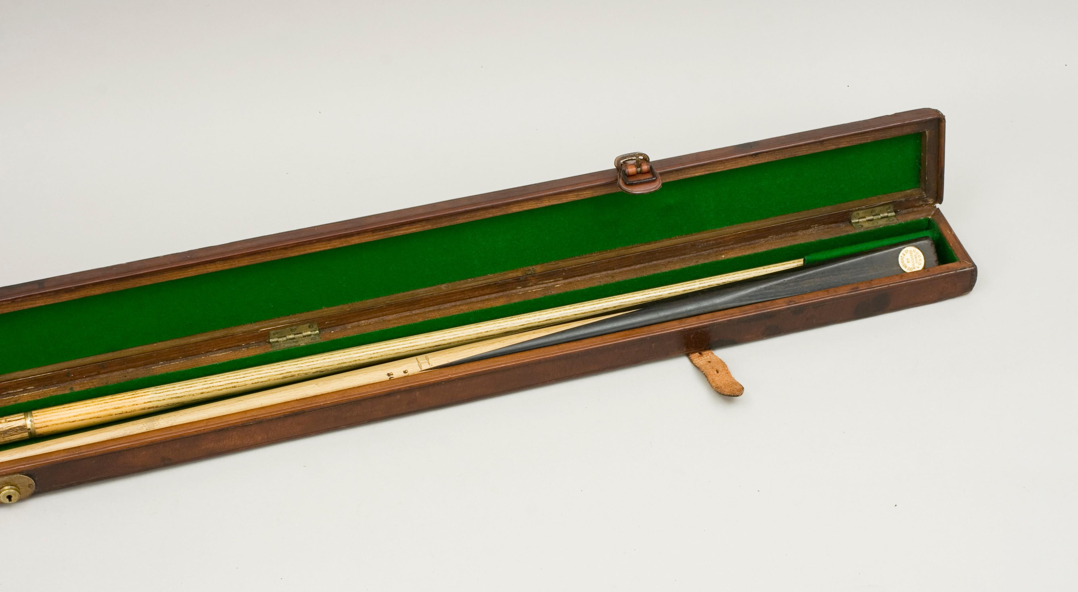 Antique Leather Billiard, Snooker Cue Case with Brass Fittings 7