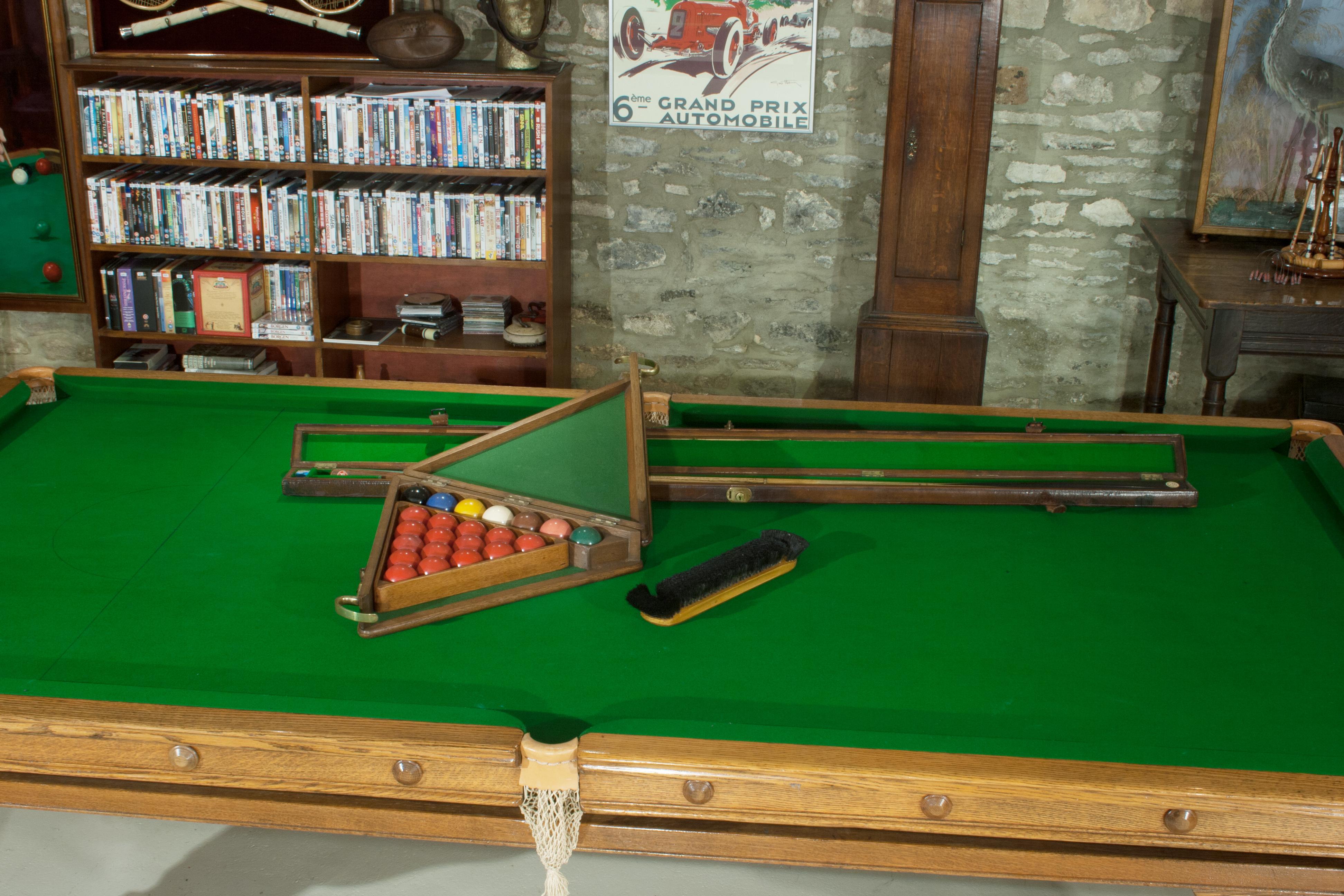 Early 20th Century Antique Leather Billiard, Snooker Cue Case with Brass Fittings