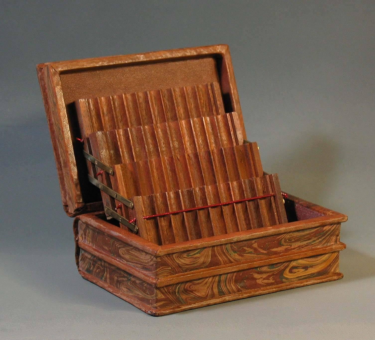 Antique Leather Book Form Box with Fitted Cigarette or Cigar Dispenser In Good Condition In Ottawa, Ontario