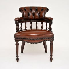 Chaise / fauteuil de bureau de capitaine en cuir ancien