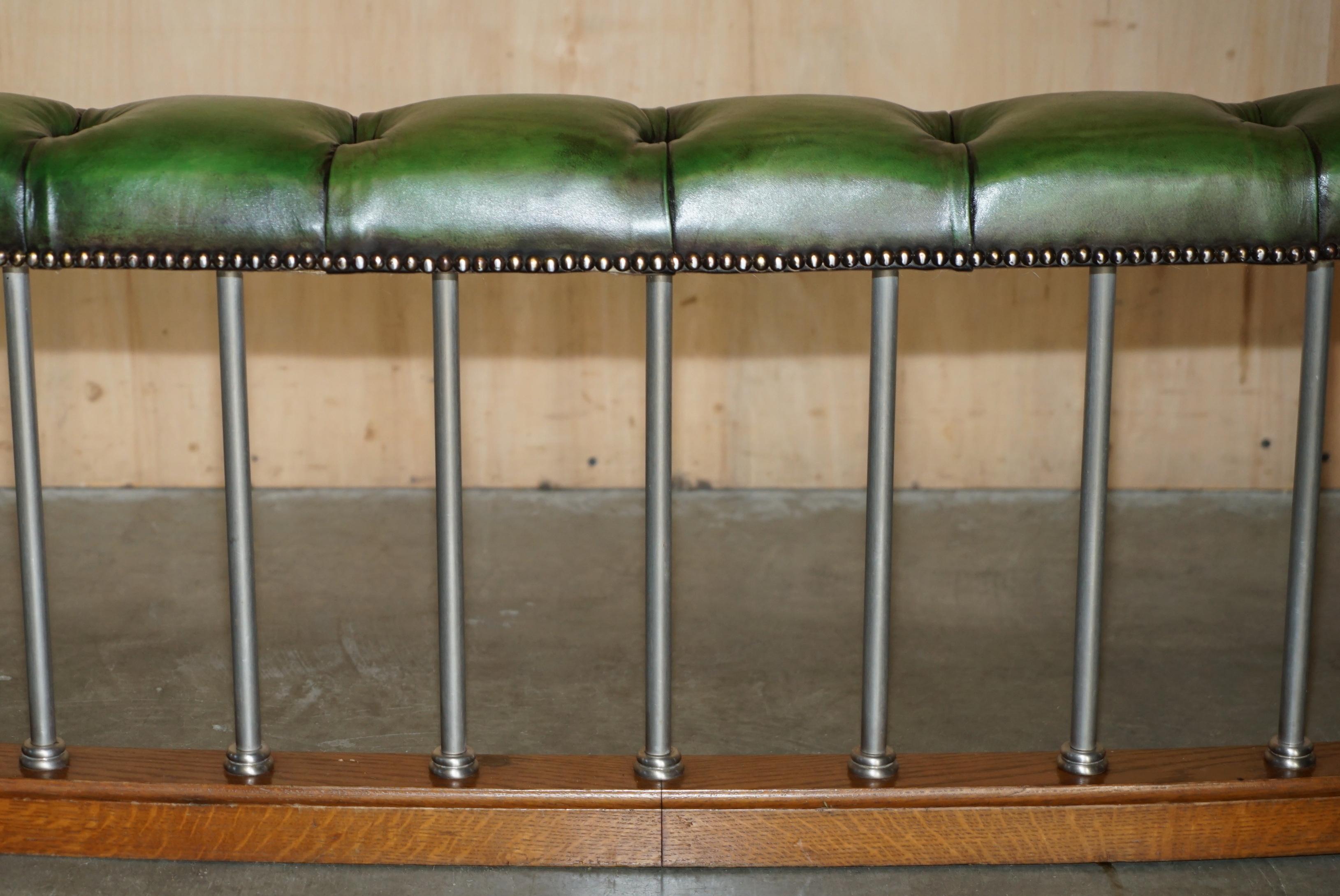 Métal ANTiQUE FIREPLACE CLUB FENDER CHESTERFIELD VICTORIAN RESTORED DEMI LUNE FIREPLACE en vente