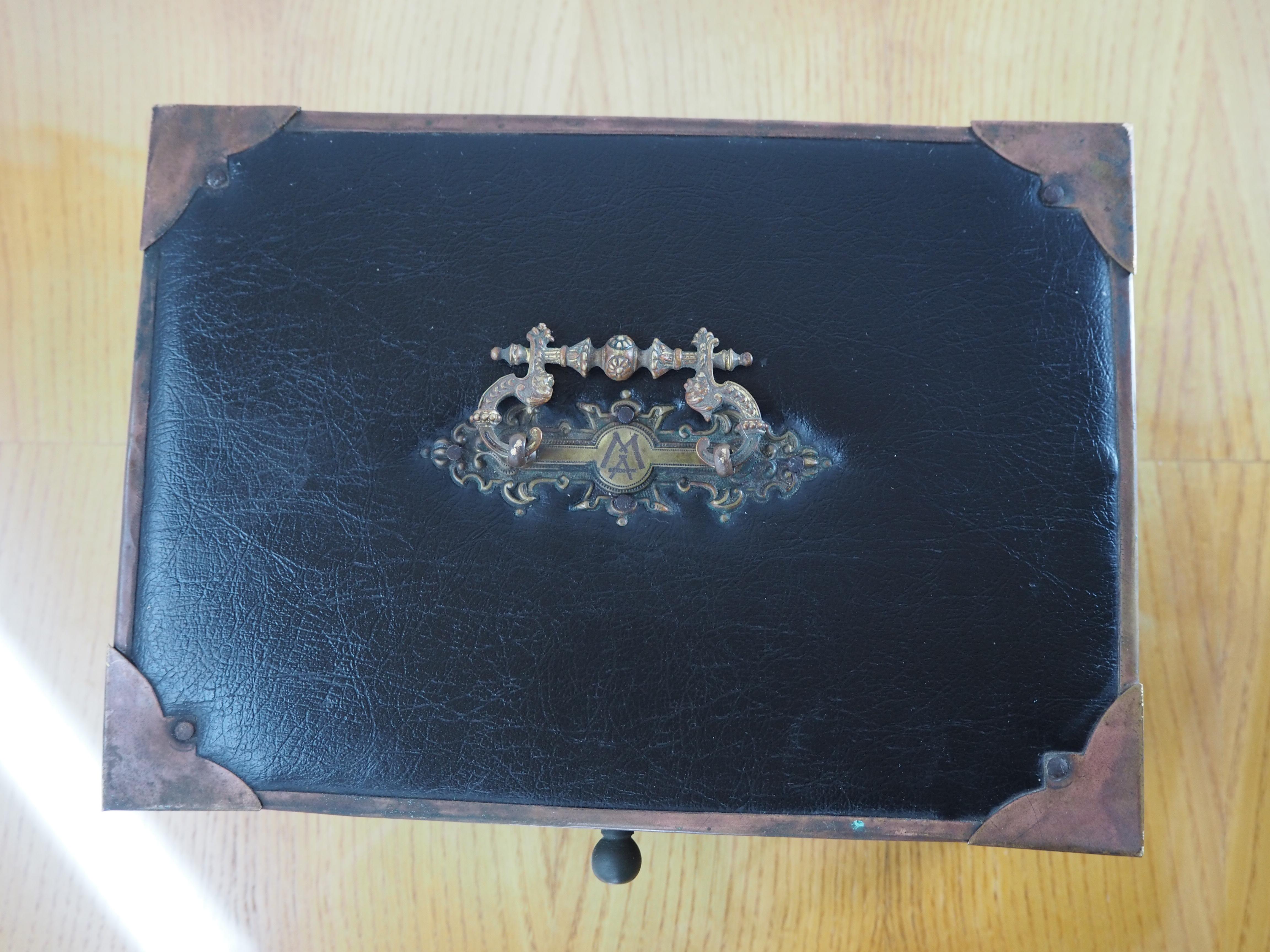 Antique Leather Cigar Box, Jewerly Box, 1900s 2