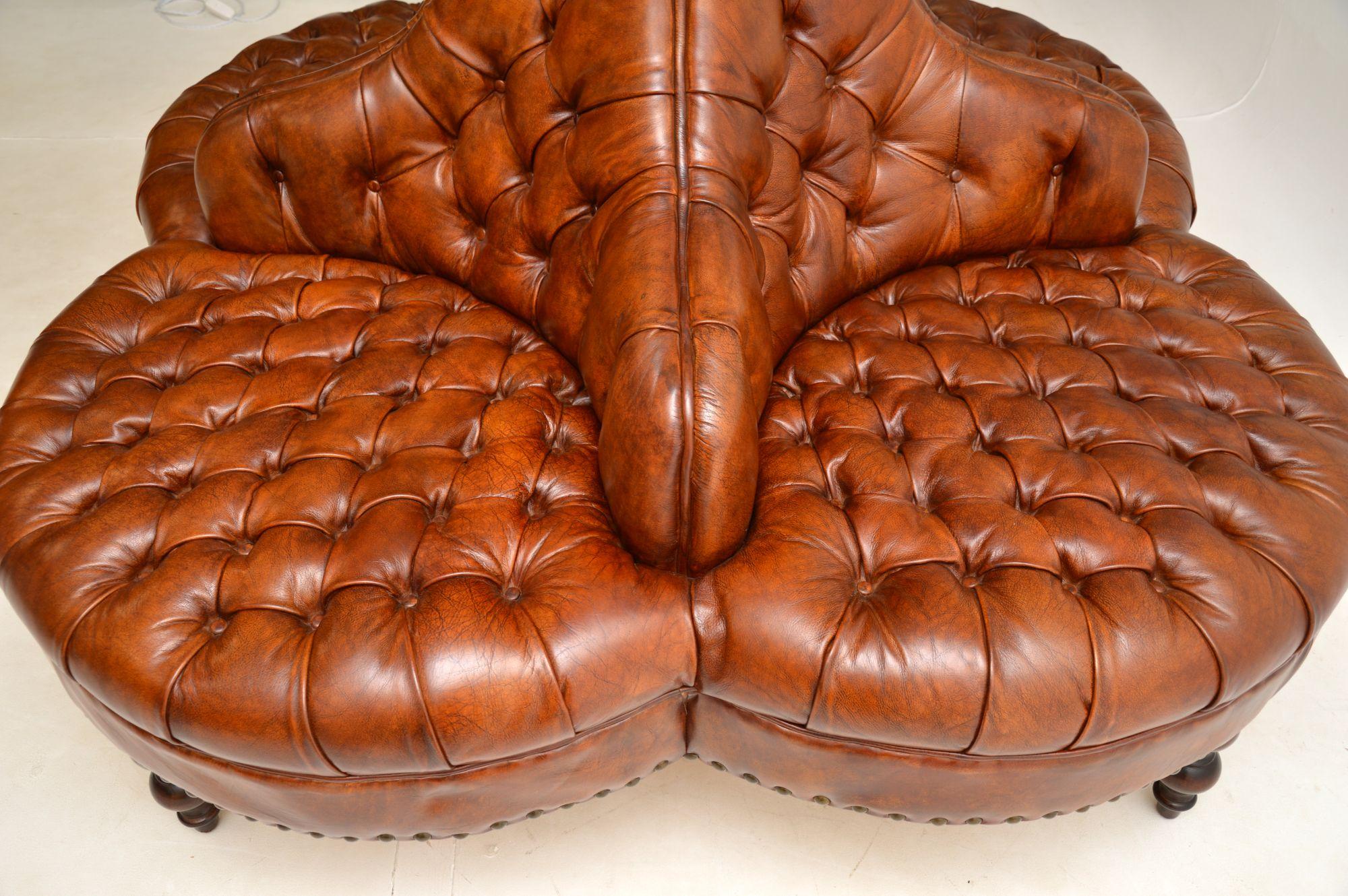Antique Leather Deep Buttoned Conversation Sofa In Good Condition In London, GB