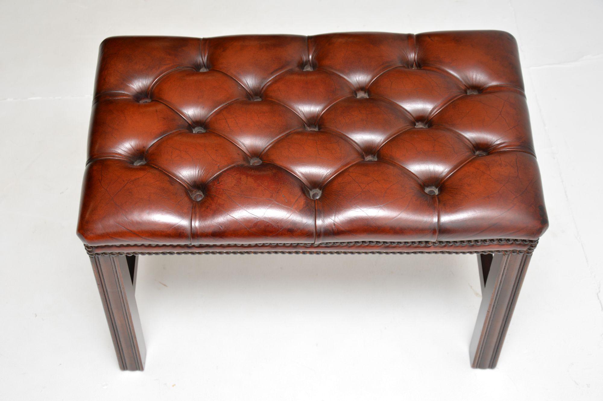 Antique Leather Foot Stool In Good Condition In London, GB