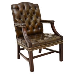 Fauteuil Gainsborough en cuir antique