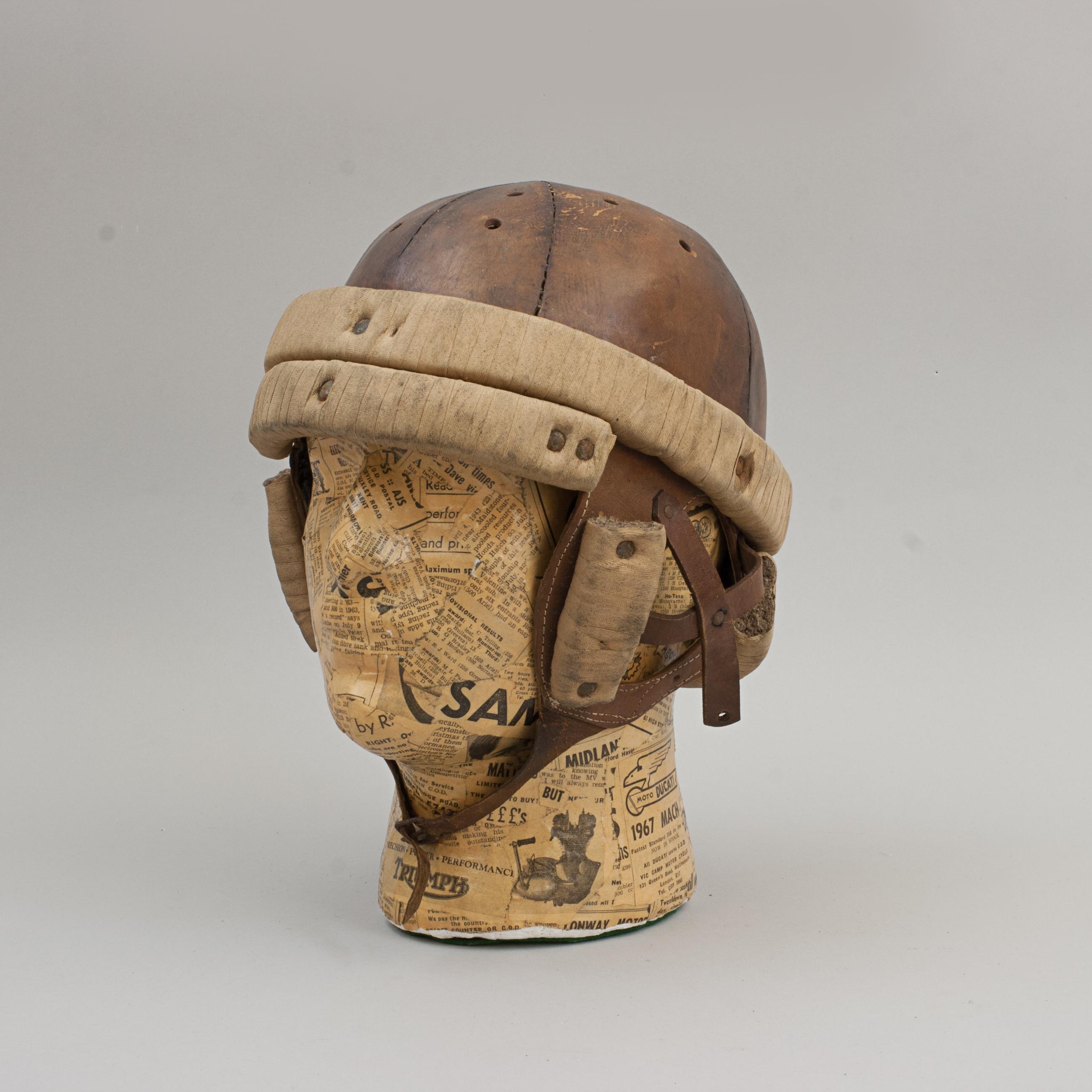 Antique Leather Helmet In Good Condition For Sale In Oxfordshire, GB
