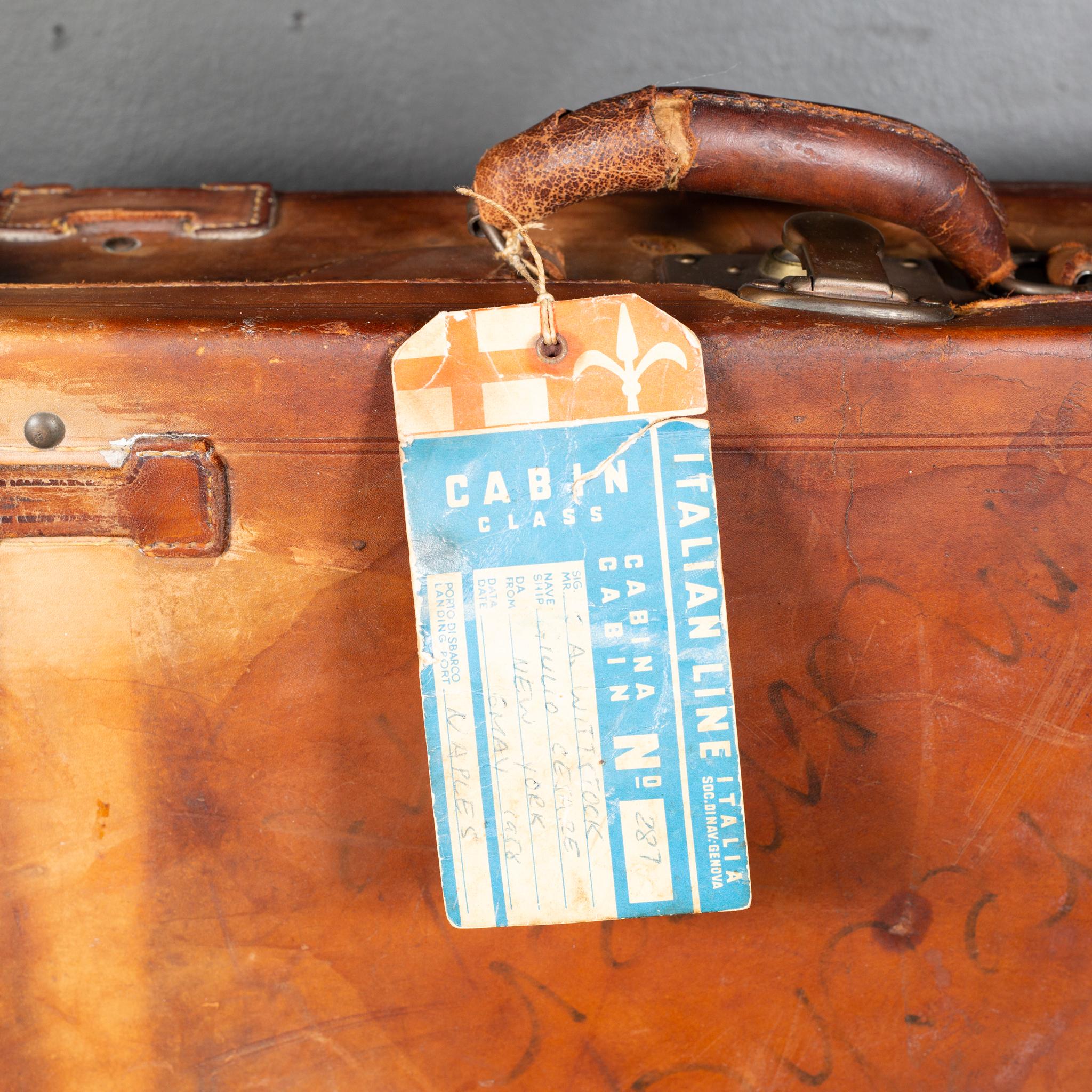 Bagages anciens en cuir avec étiquette de voyage italienne originale c.1920 Bon état - En vente à San Francisco, CA
