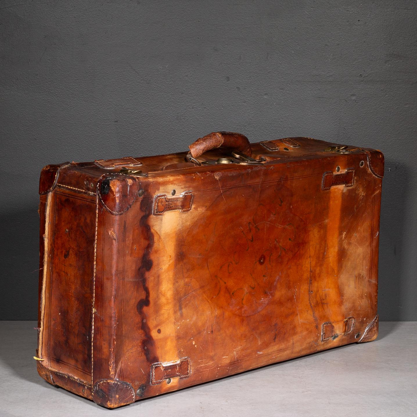 Bagages anciens en cuir avec étiquette de voyage italienne originale c.1920 en vente 3