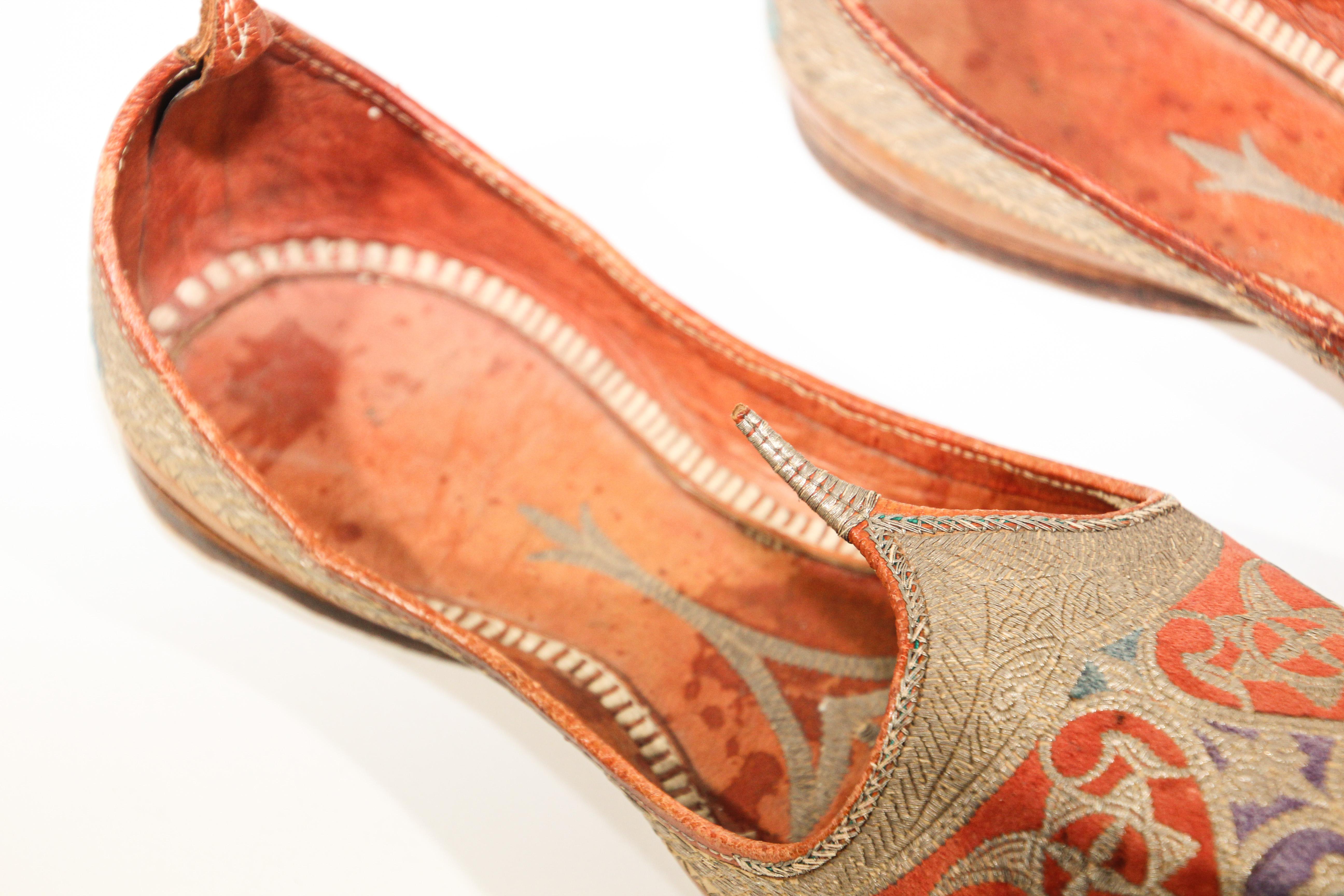 Moorish Antique Leather Mughal Shoes with Gold Embroidered For Sale