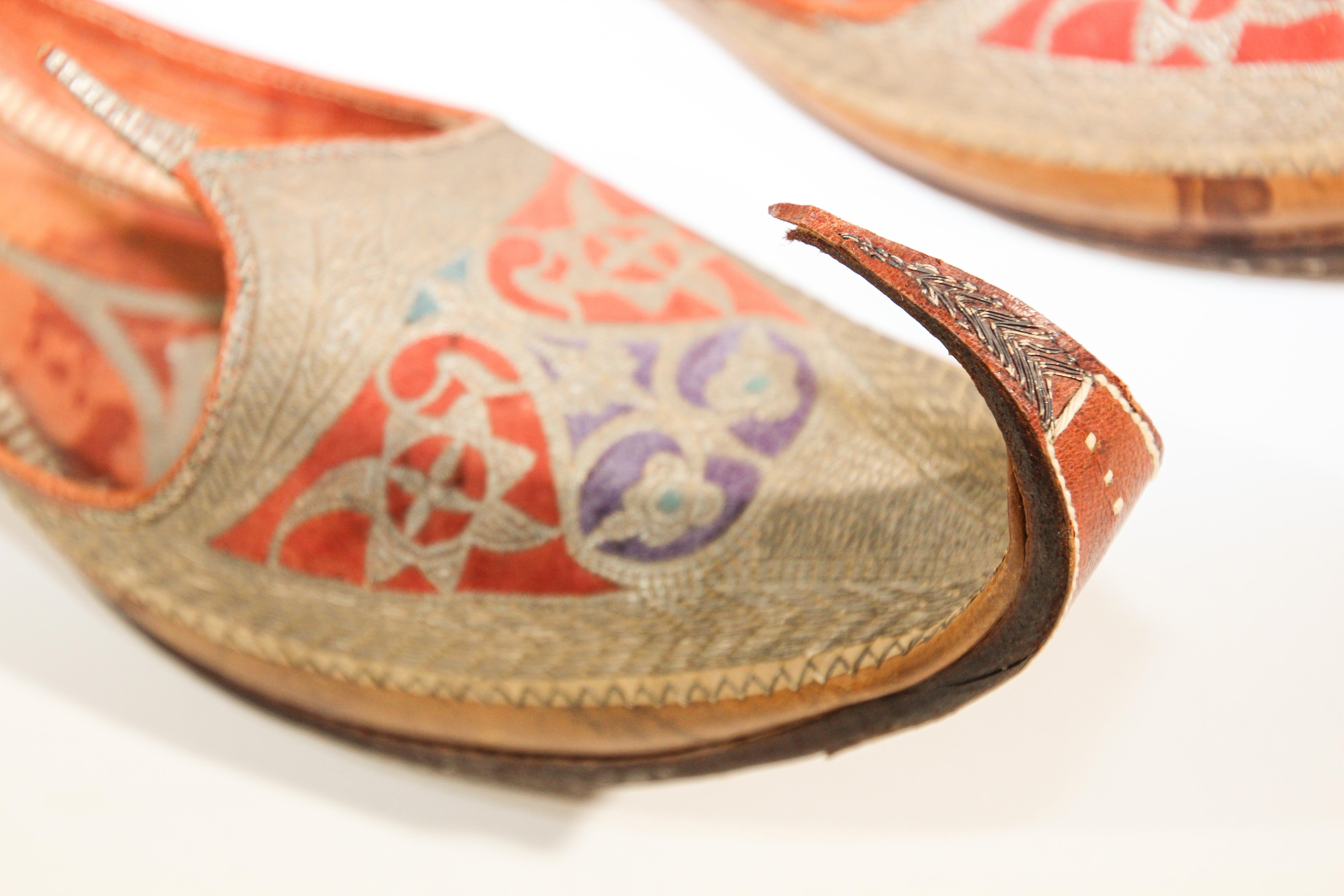 Indian Antique Leather Mughal Shoes with Gold Embroidered For Sale