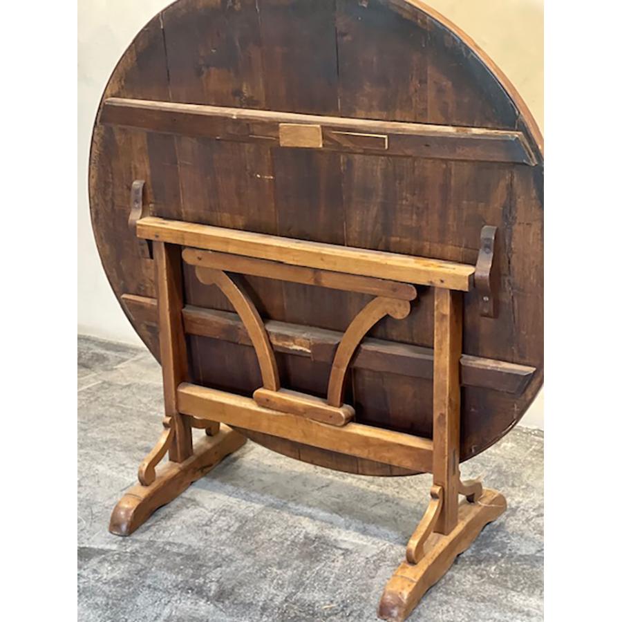Antique Leather Round Tilt-Top Wine Table, FR-0231 In Fair Condition For Sale In Scottsdale, AZ