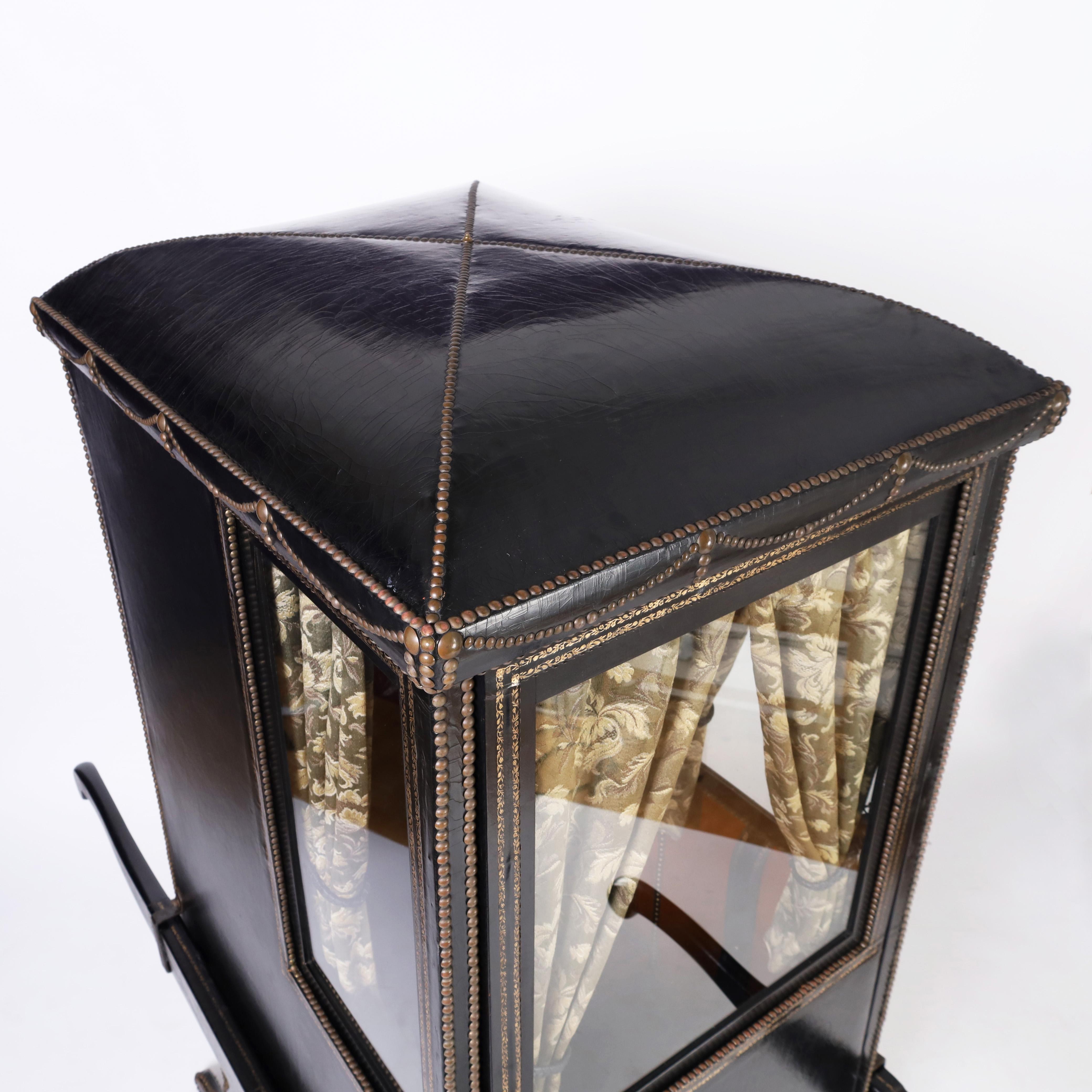 Antique Leather Sedan Chair In Good Condition In Palm Beach, FL