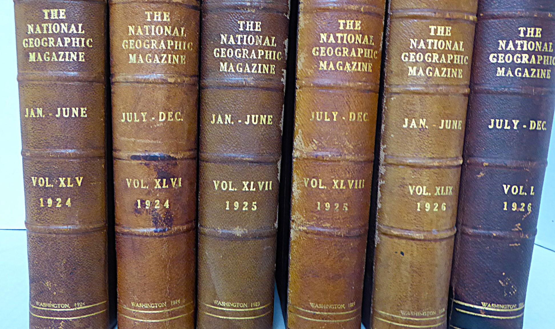 Lomo de cuero antiguo 6 volúmenes Revista National Geographic 1924 1925 y 1926 Estilo internacional en venta