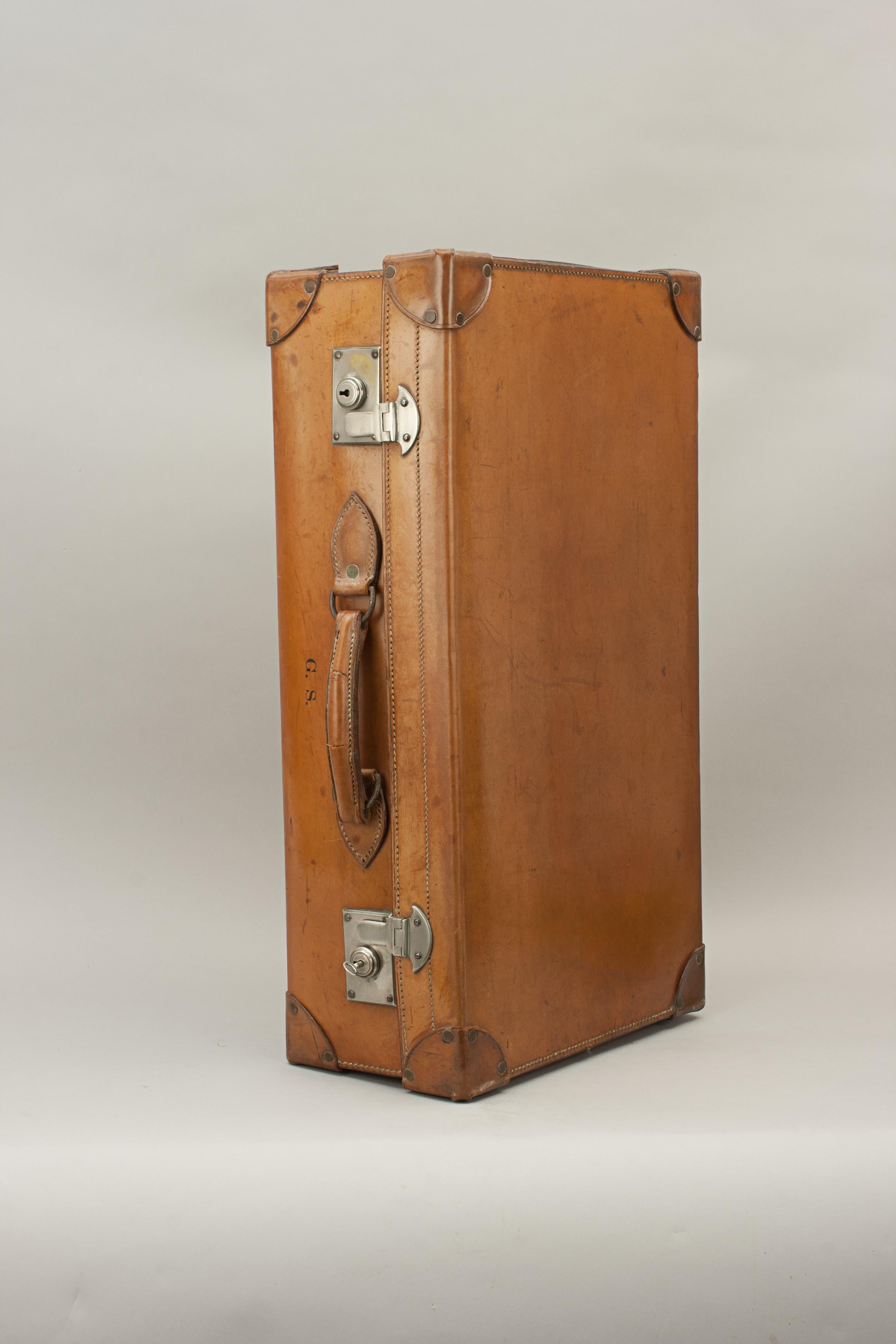 British Antique Leather Suitcase, Travelling Luggage or Motoring Case