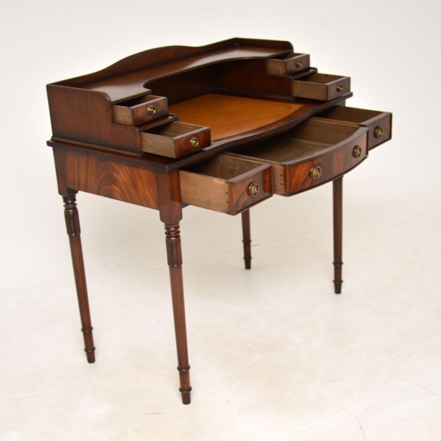 Antique Leather Top Bonheur Du Jour Writing Table / Desk 2