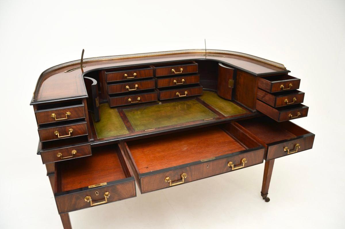 Bureau Carlton House à plateau en cuir ancien en vente 2