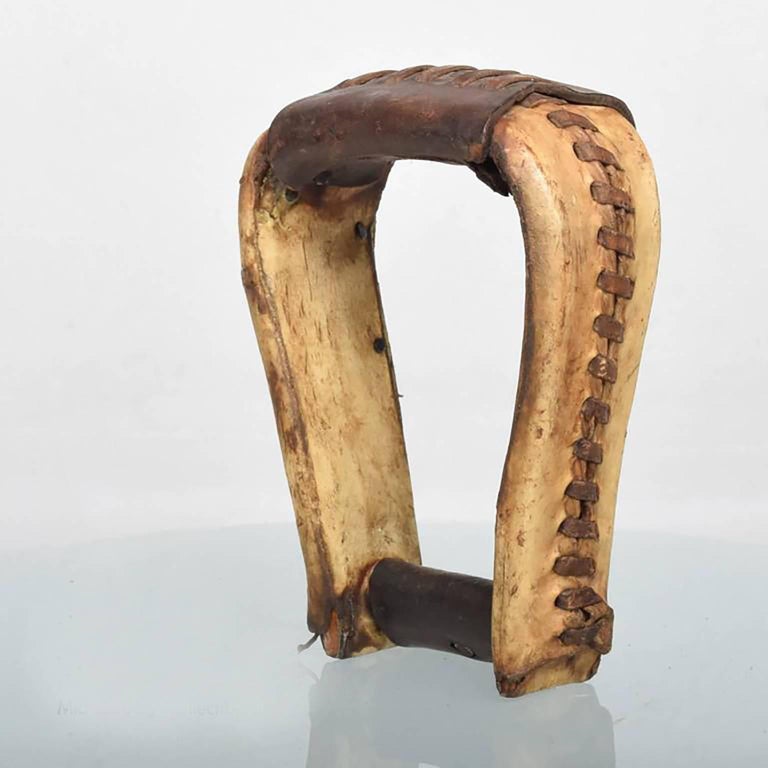 Antique Leather Western Saddle Stirrup For Sale at 1stDibs