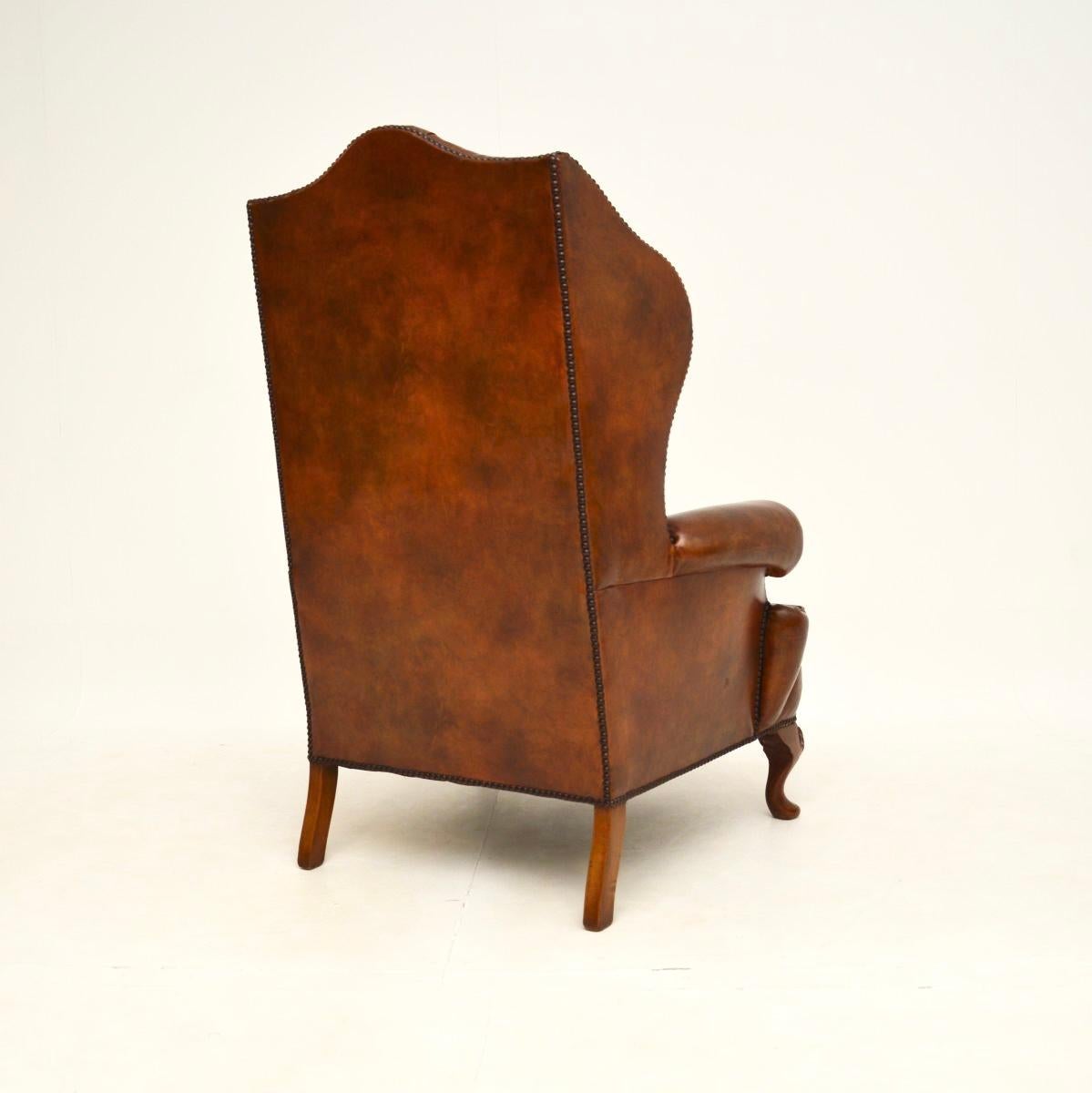 Antique Leather Wing Back Armchair In Good Condition For Sale In London, GB
