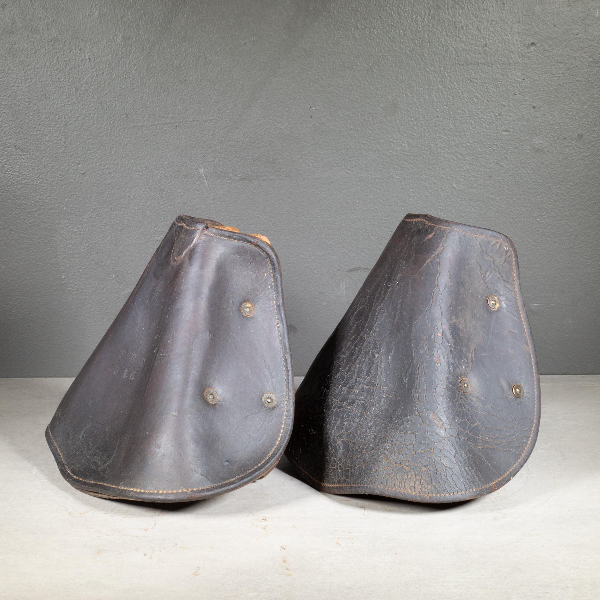 Antique Leather WWI US Military Horse Stirrups c.1915 In Good Condition For Sale In San Francisco, CA