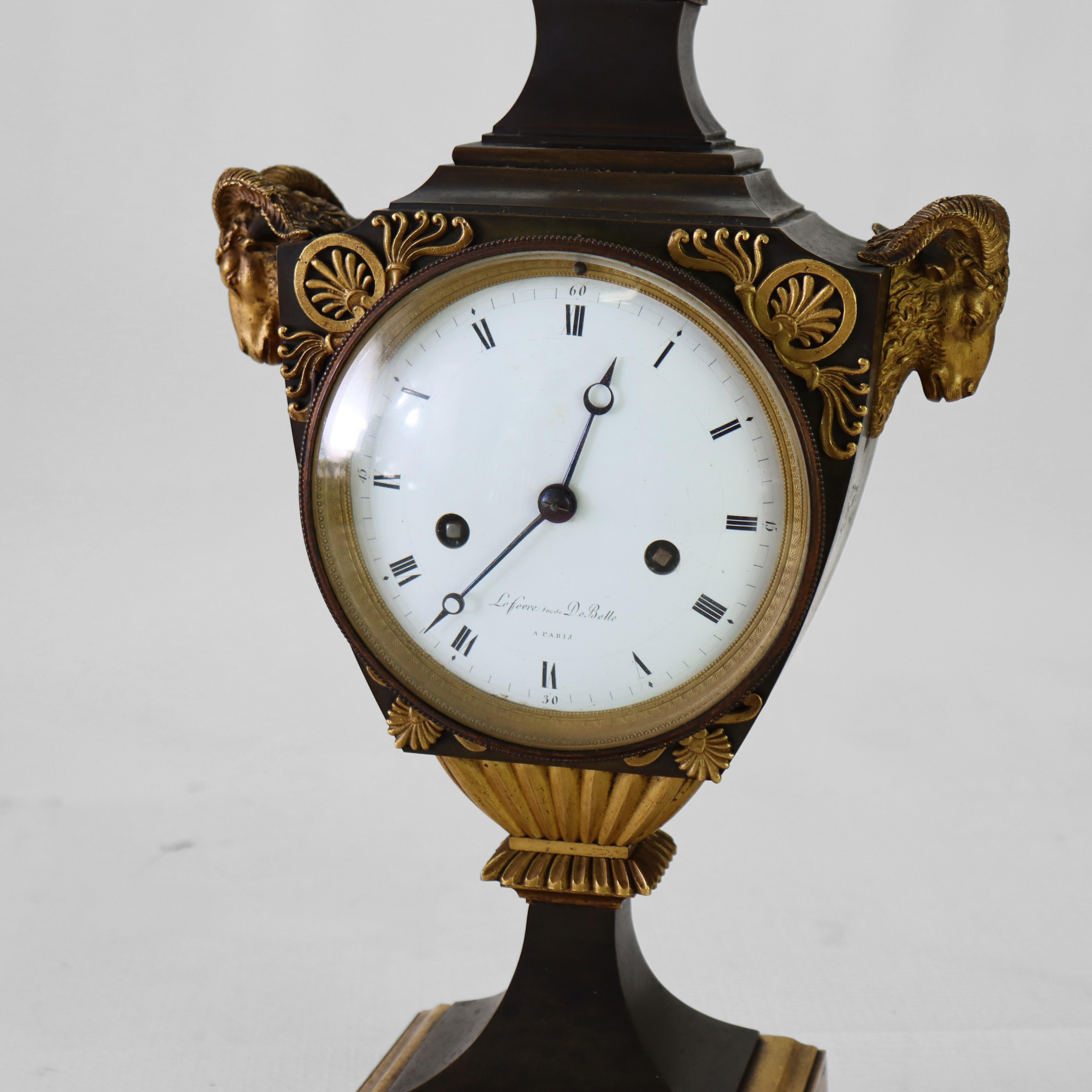 Antique Lefèvre DeBelle French Empire Ebonized & vergoldete Bronze Mantle Clock c1820 im Zustand „Gut“ im Angebot in Big Flats, NY