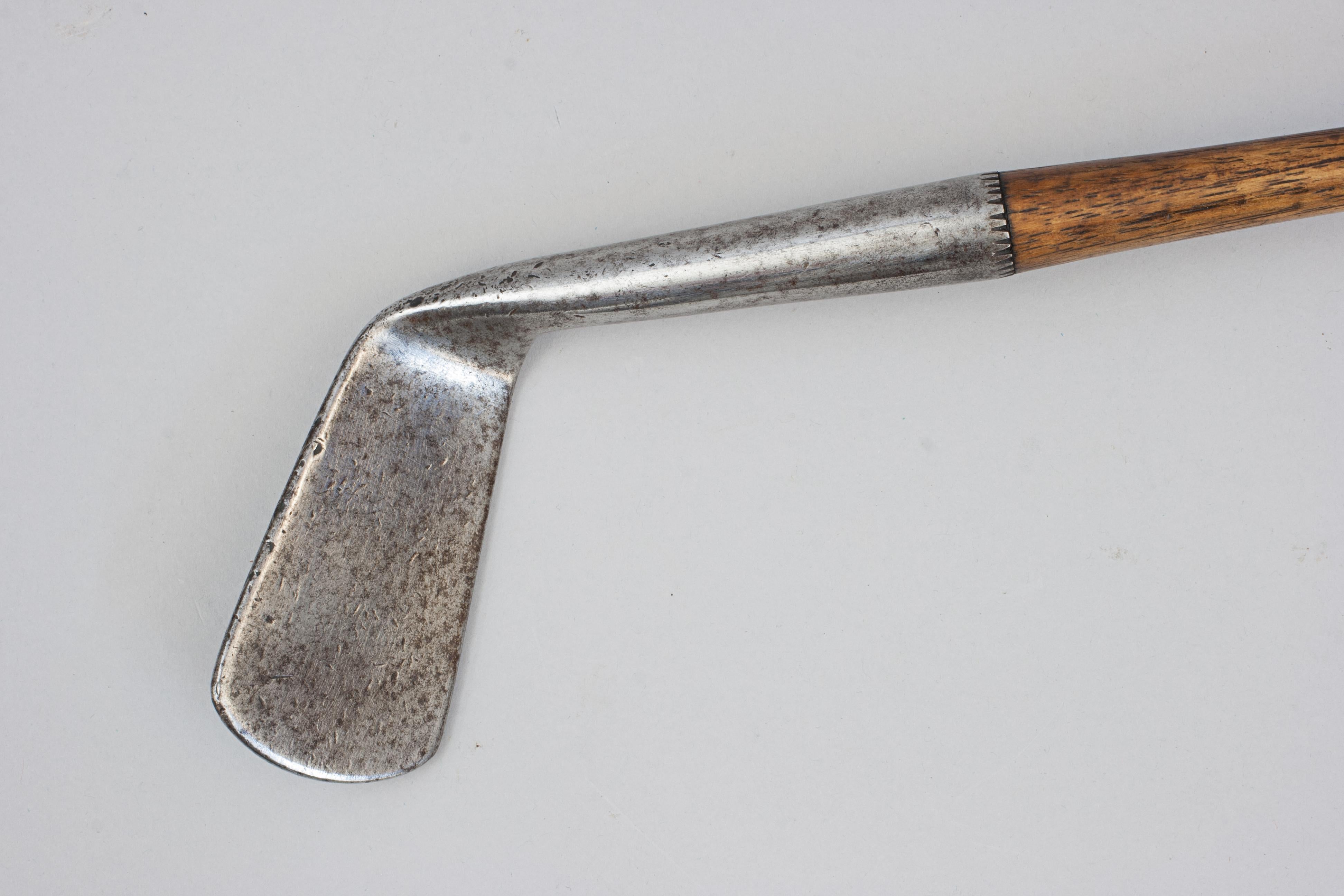 Antique Left Handed Golf Club, Smooth Face Iron In Good Condition For Sale In Oxfordshire, GB