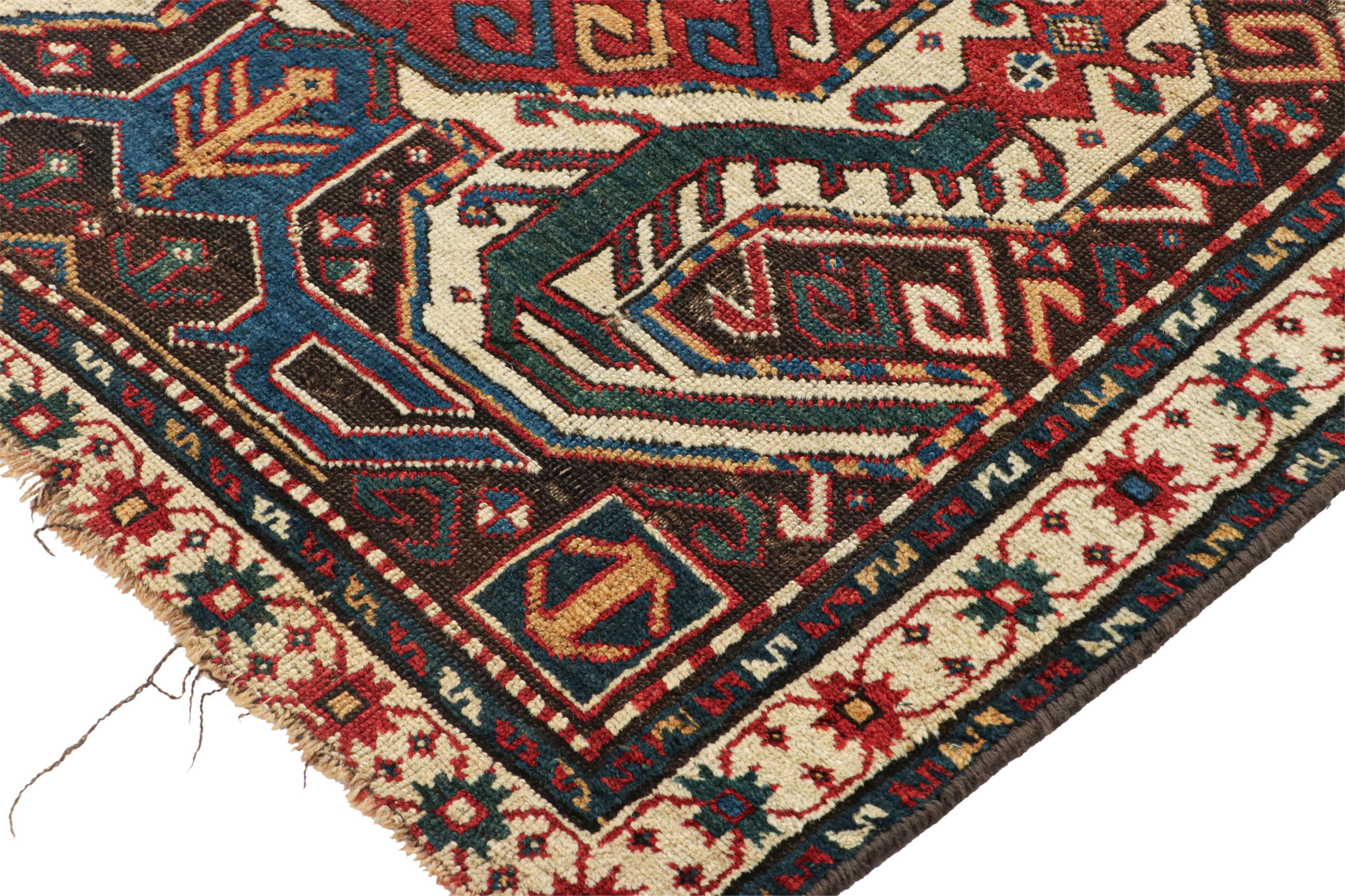 Antiker Lenkoran Kazak Läufer Teppich, rote & blaue geometrische Medaillons - Rug & Kilim (Spätes 19. Jahrhundert) im Angebot