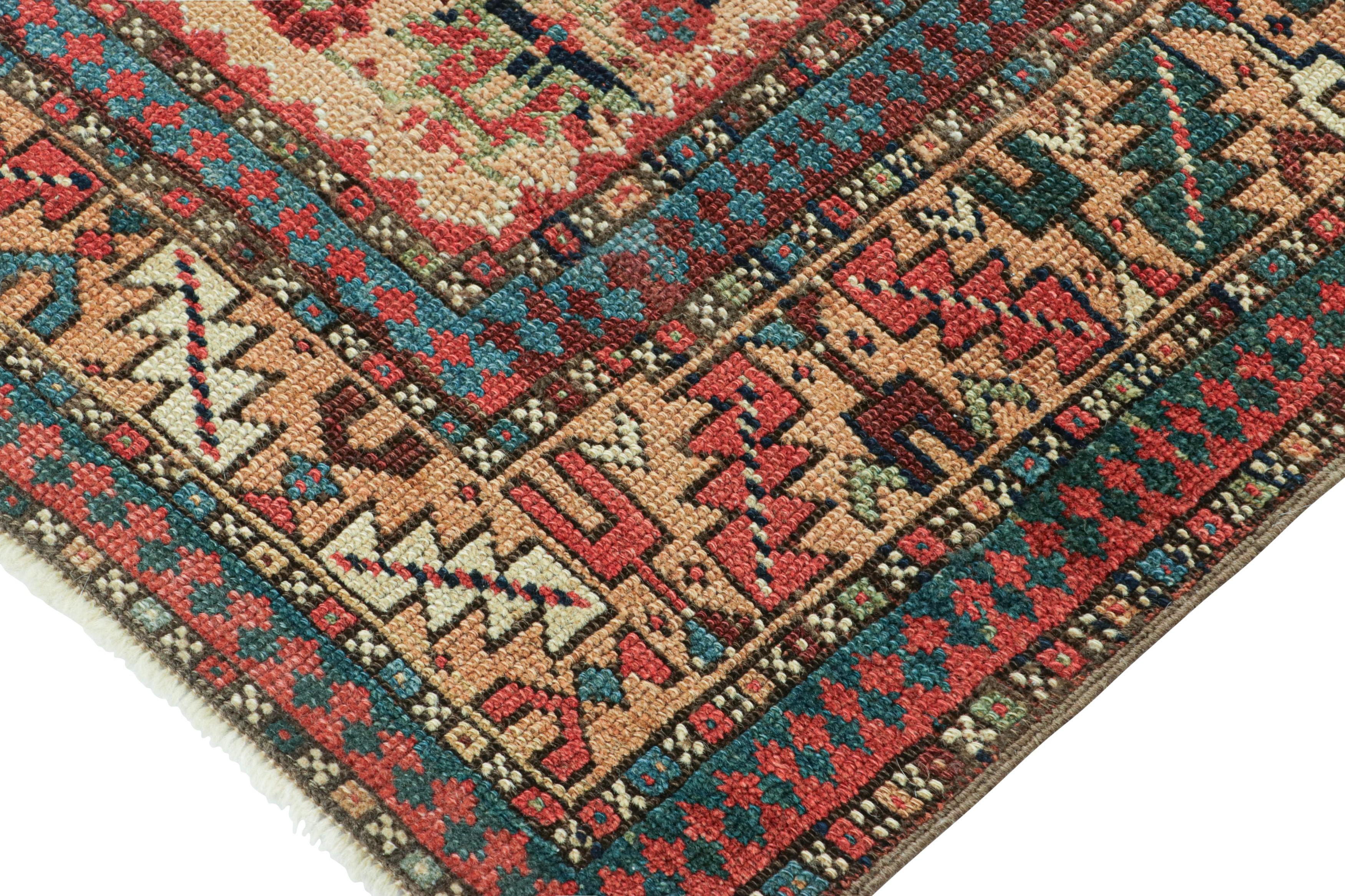 Alfombra antigua Lenkoran Kazak, medallones geométricos rojos y azules - Rug & Kilim Fines del siglo XIX en venta