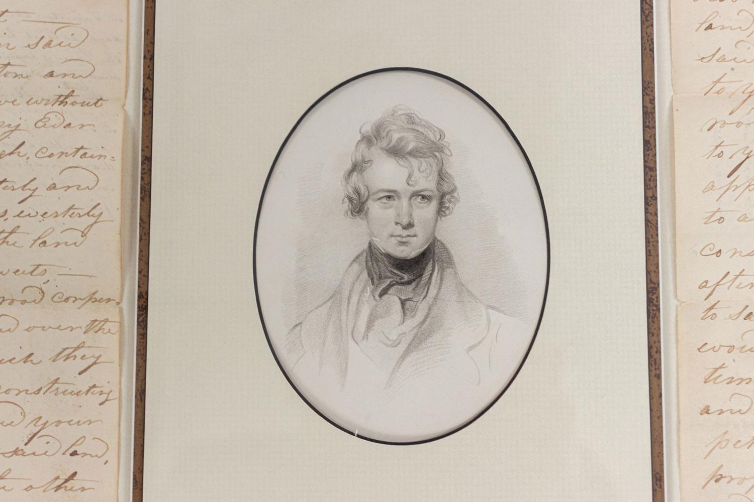 Lettres anciennes avec portrait central ovale dans un cadre en bois Bon état - En vente à Queens, NY