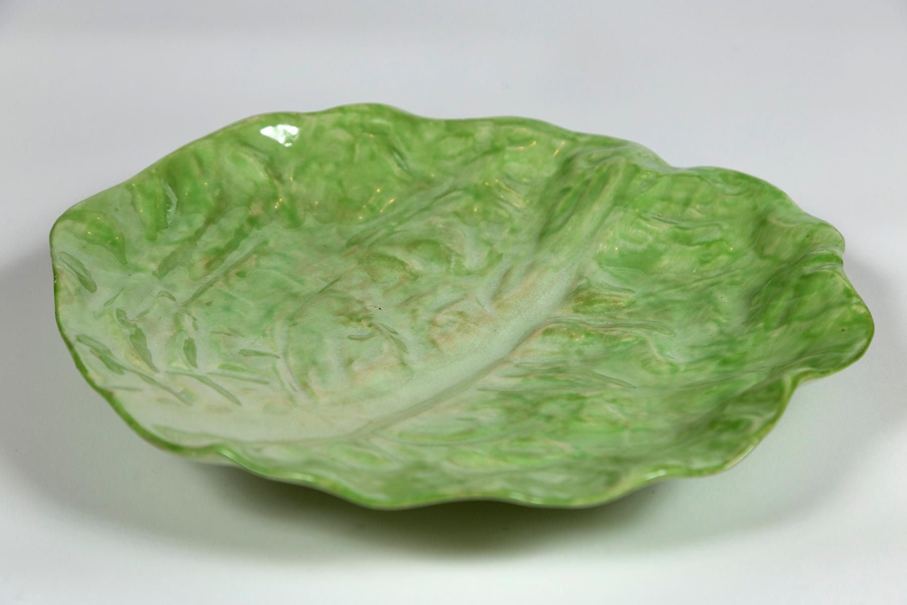 Antique Lettuce Leaf Platter, Wannopee Pottery, circa 1900 For Sale 1