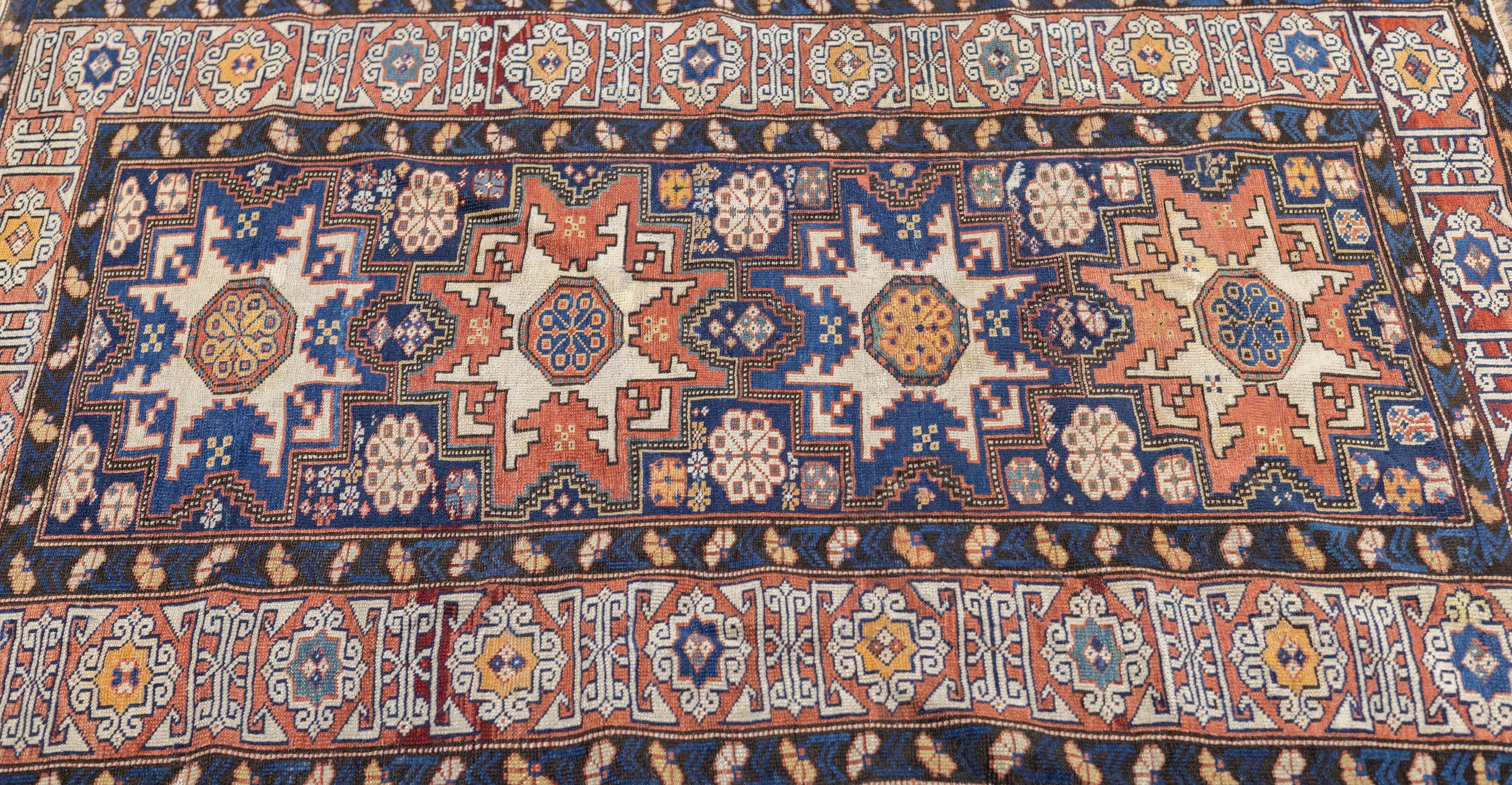 Laine Tapis Lezgi ancien 3'7'' x 5'1'' en vente
