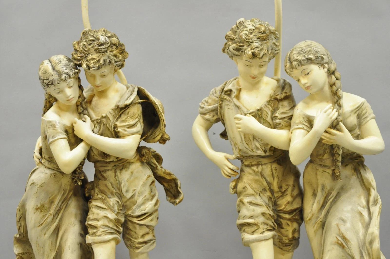 Antique L&F Moreau French Renaissance Large Figural Boy and Girl Table Lamp Coppia di lampade da tavolo In condizioni buone in vendita a Philadelphia, PA