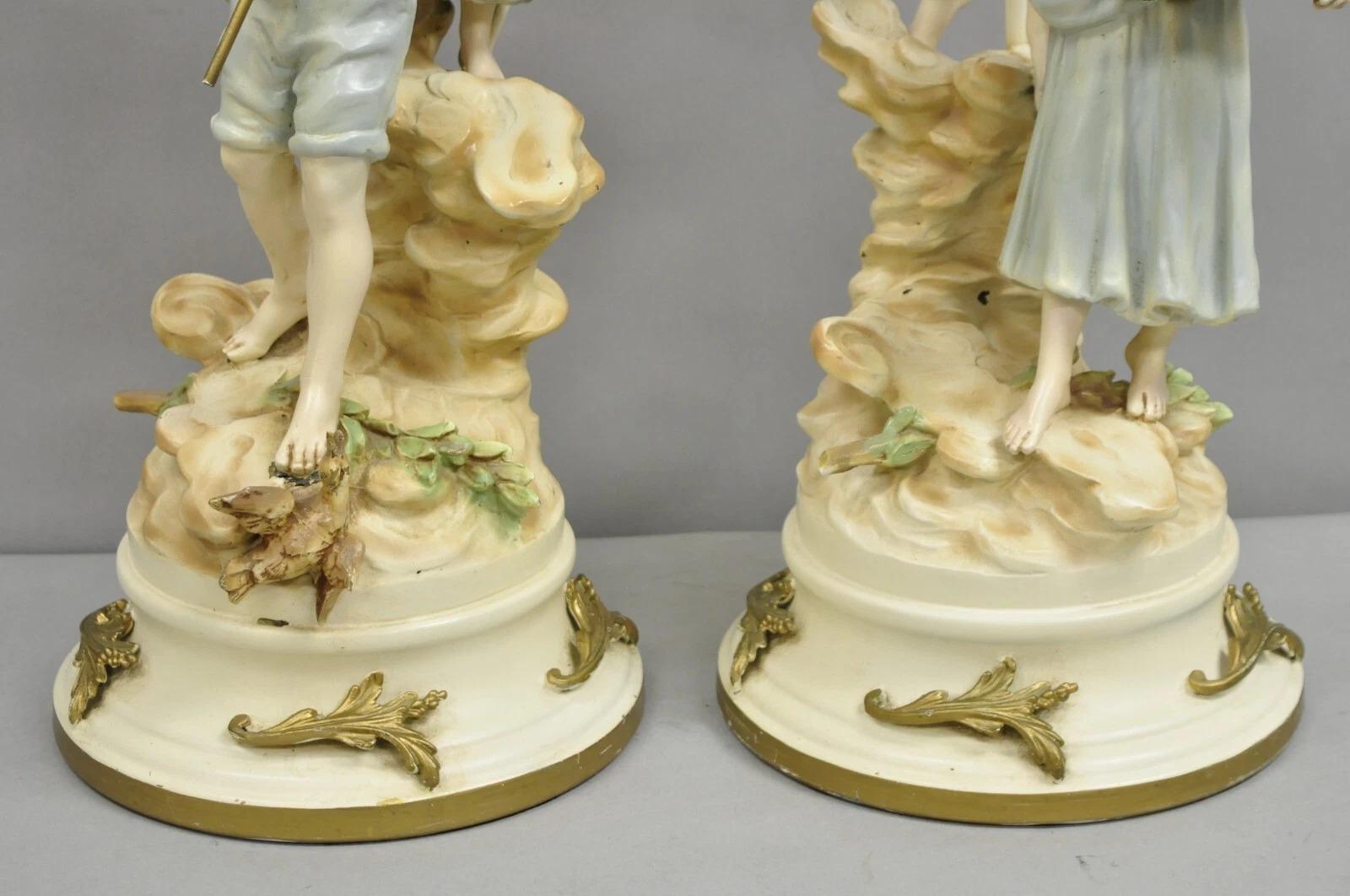 Metallo Antiche lampade da tavolo L&F Moreau vittoriane in metallo dipinto a spelta - una coppia in vendita