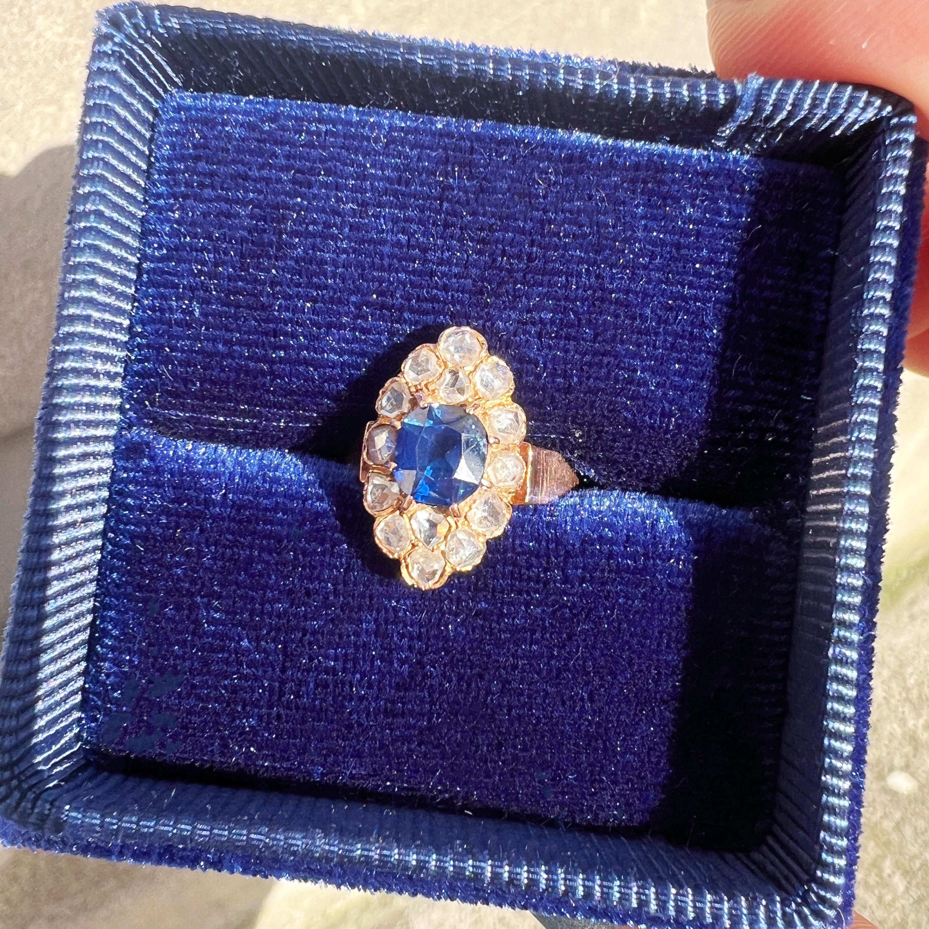 Antique LFG certified natural unheated blue sapphire diamond marquise ring In Good Condition In Versailles, FR