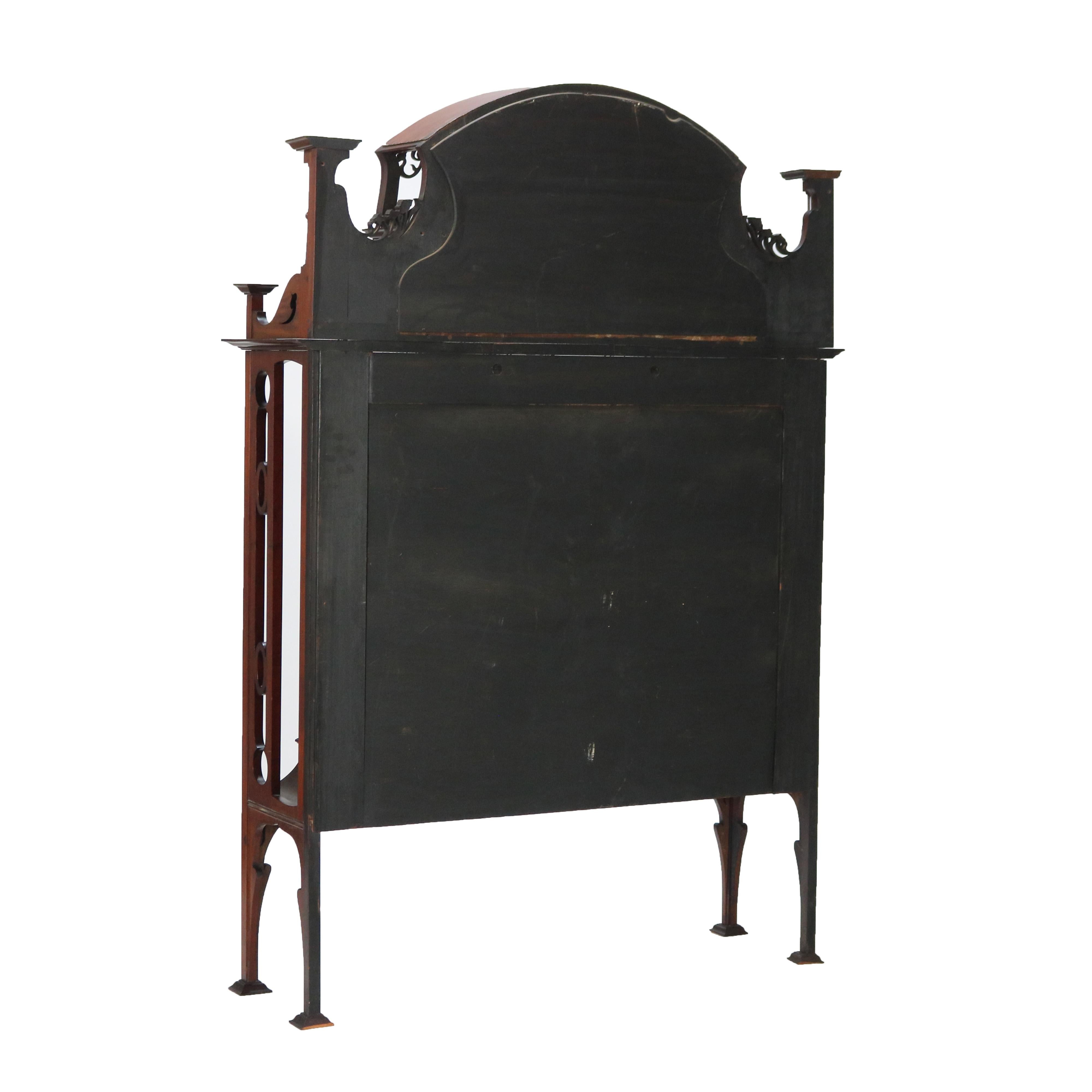 Antike Liberty & Co. Arts and Crafts-Schrank aus geschnitztem Mahagoni und Intarsien aus China, um 1910 im Angebot 14